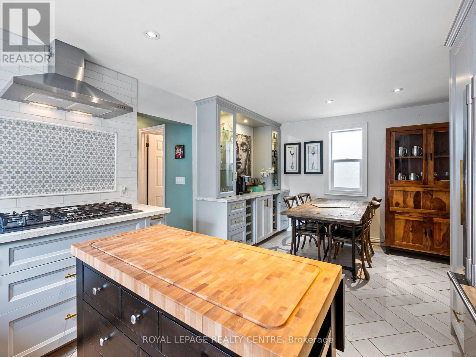 102 Twenty Third Street, Toronto, Ontario  M8V 3N2 - Photo 13 - W12969302