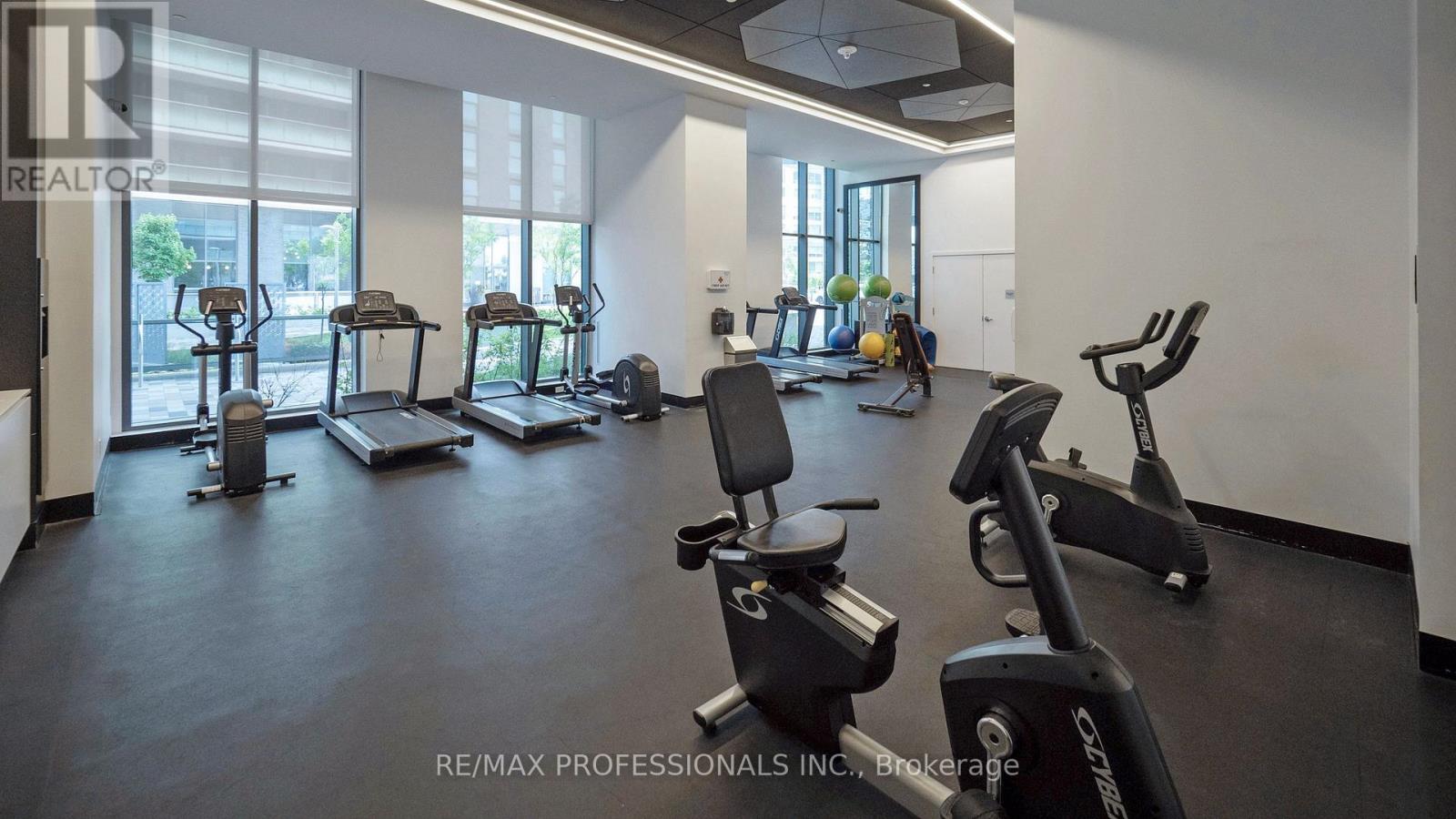 2410 - 30 Samuel Wood Way, Toronto, Ontario  M9B 0C9 - Photo 21 - W12969308