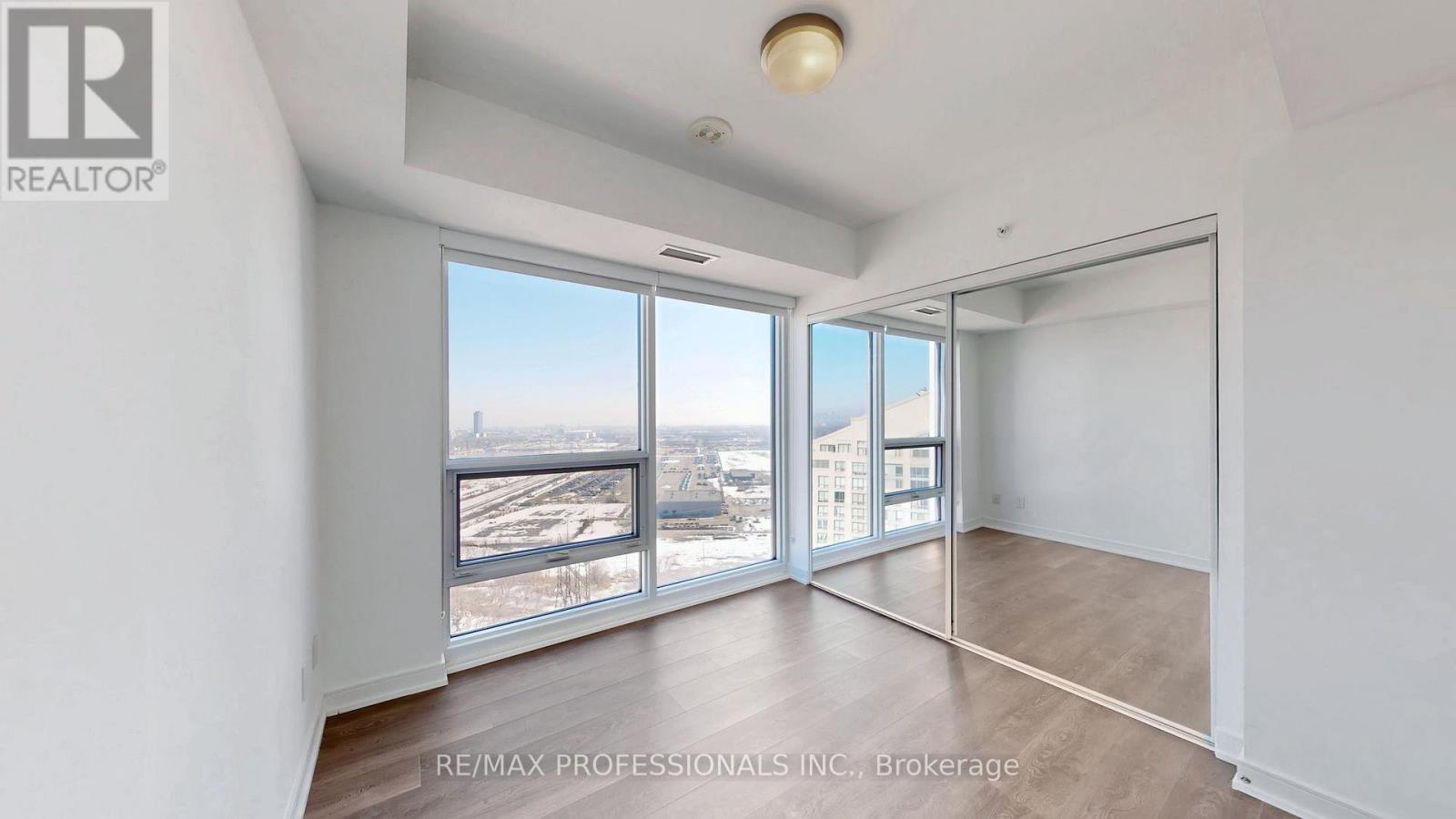 2410 - 30 Samuel Wood Way, Toronto, Ontario  M9B 0C9 - Photo 9 - W12969308