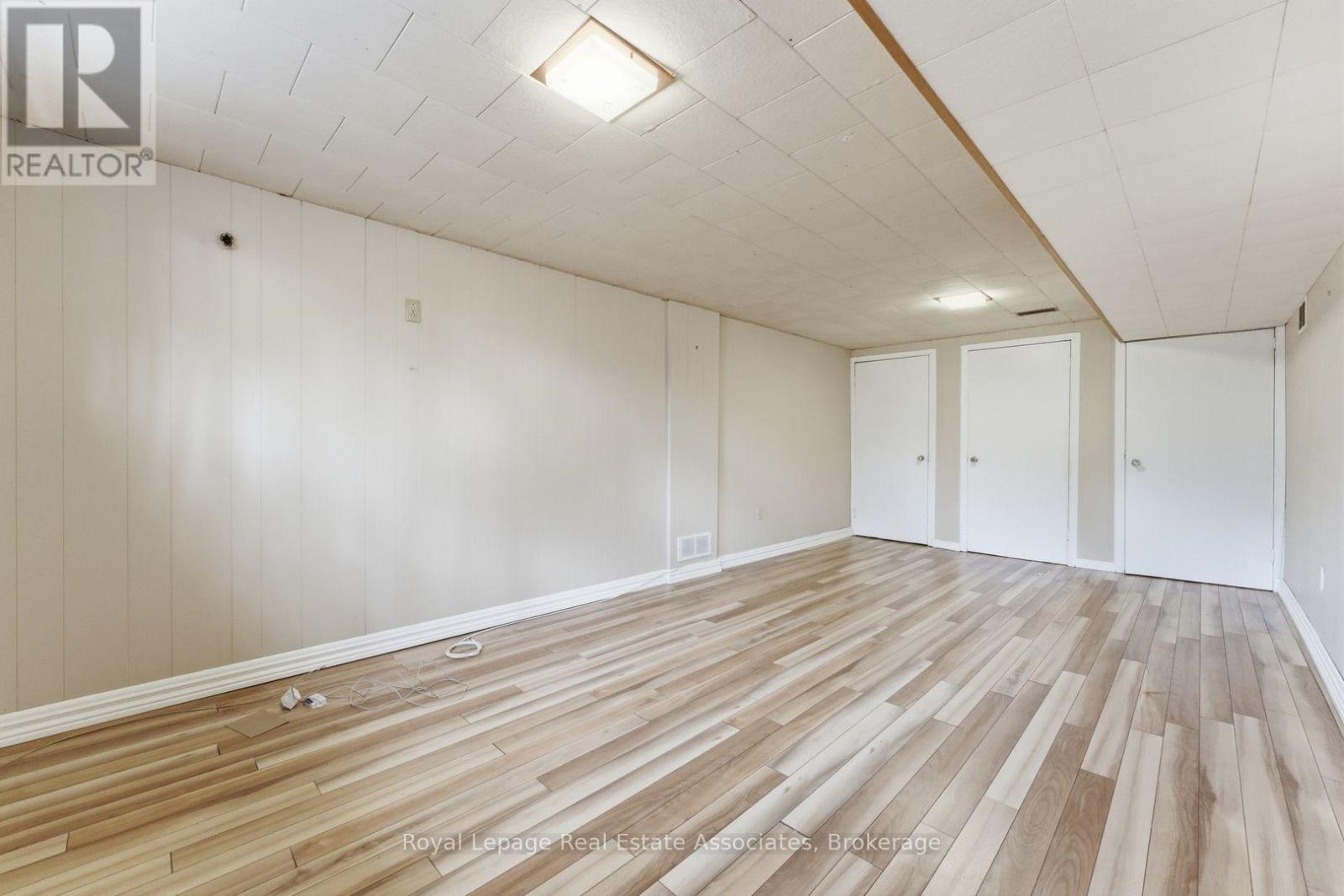 95 Oakes Drive, Mississauga, Ontario  L5G 3M2 - Photo 44 - W12969332