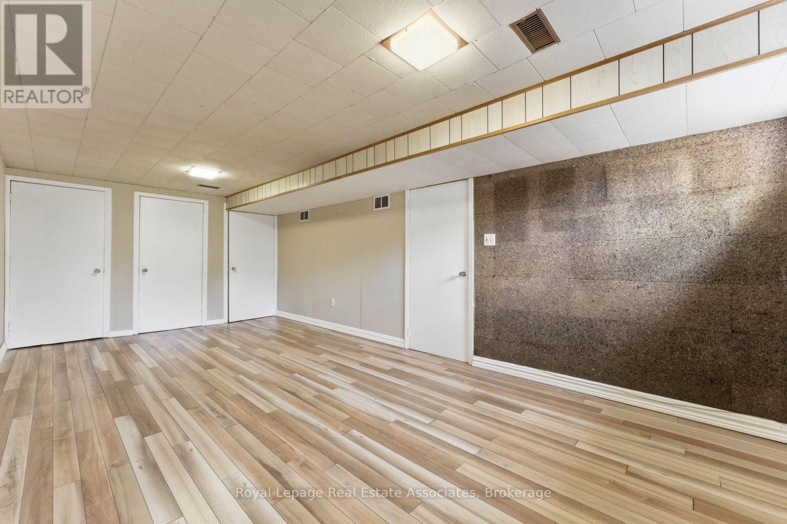 95 Oakes Drive, Mississauga, Ontario  L5G 3M2 - Photo 45 - W12969332