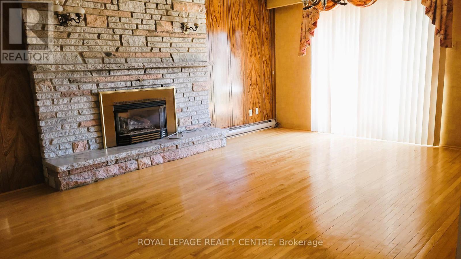 6800 Second Line West Line, Mississauga, Ontario  L5W 1M9 - Photo 10 - W12969344