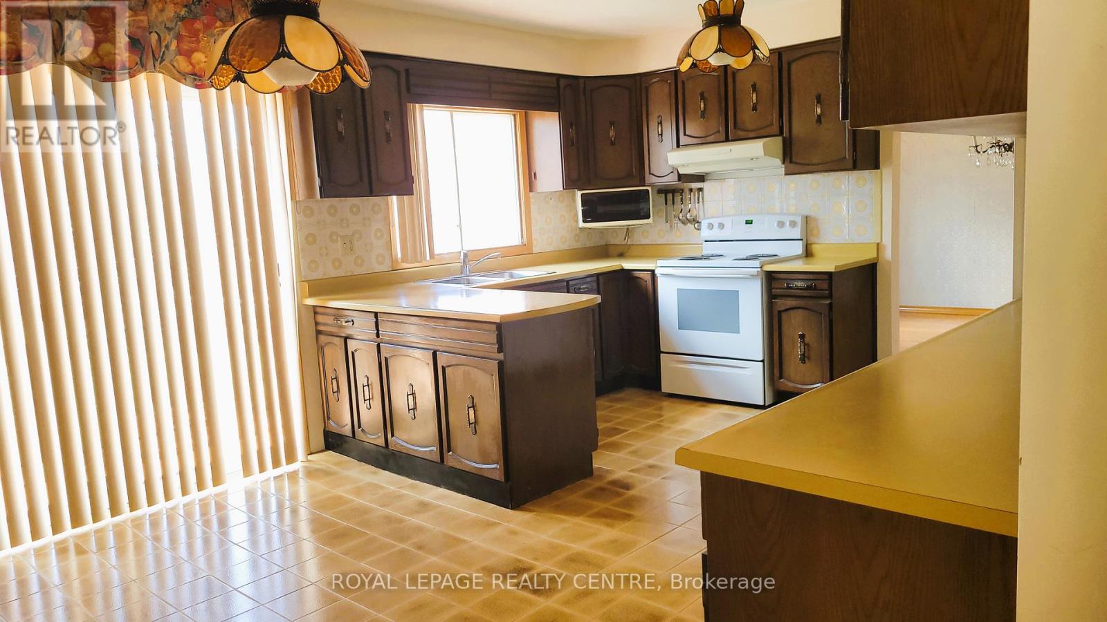 6800 Second Line West Line, Mississauga, Ontario  L5W 1M9 - Photo 7 - W12969344