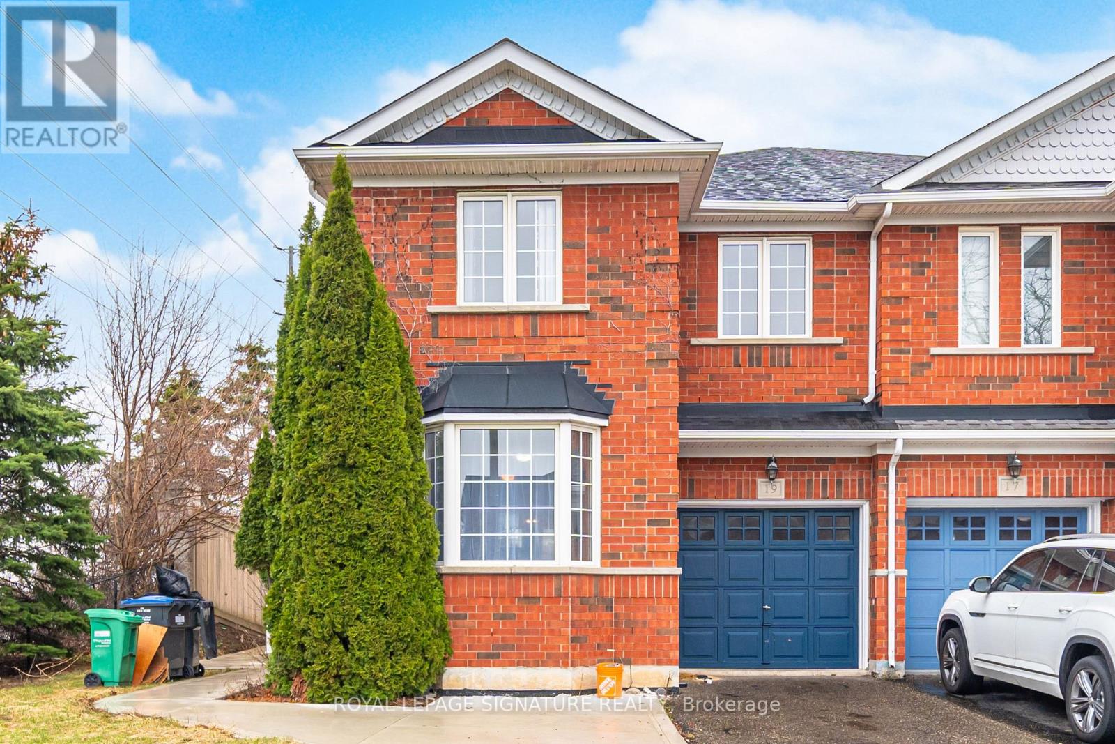 19 SILVERBELL COURT, Brampton, Ontario