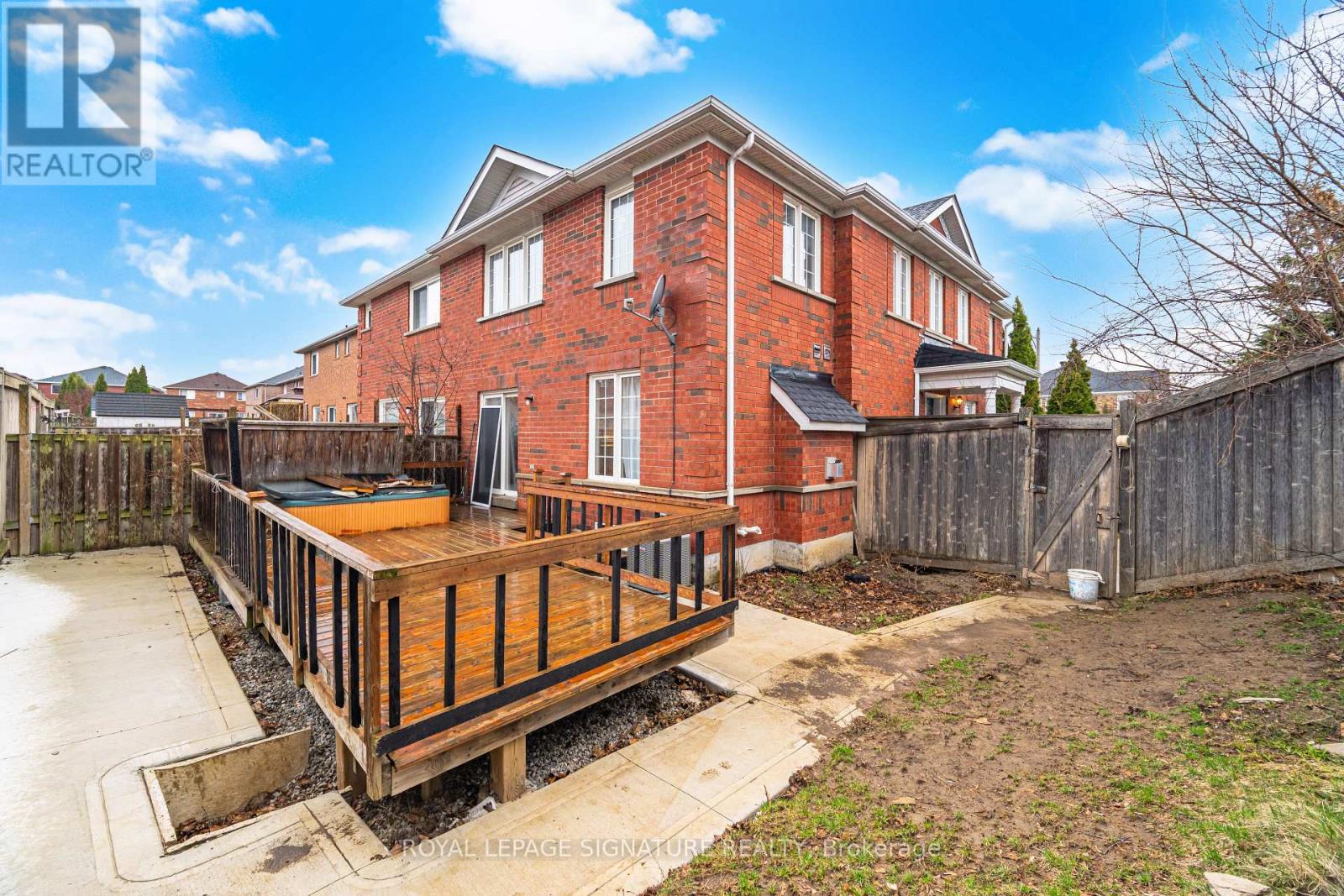 19 Silverbell Court, Brampton, Ontario  L7A 3V3 - Photo 47 - W12969354