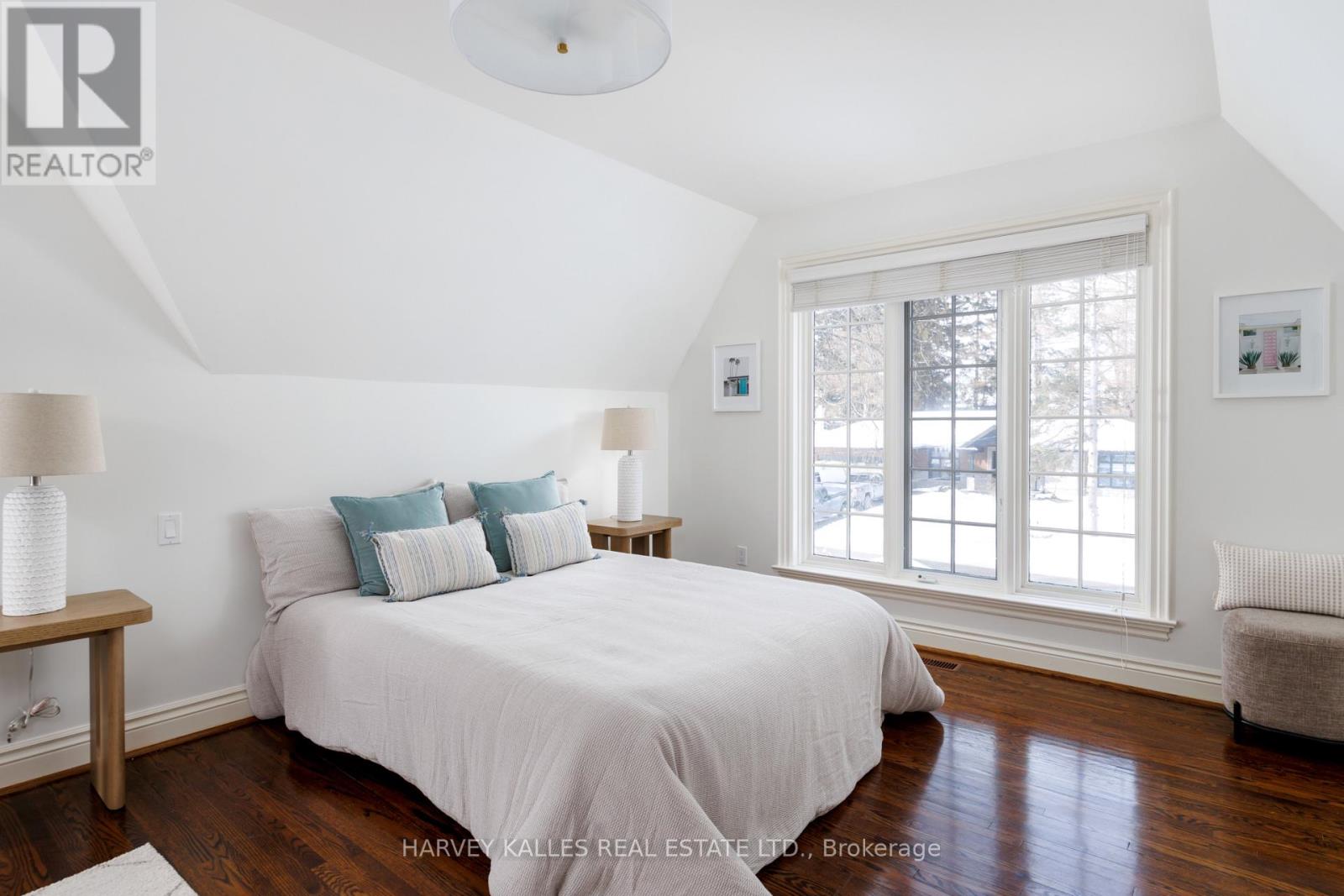 7 Romney Road, Toronto, Ontario  M9A 4E9 - Photo 37 - W12969360