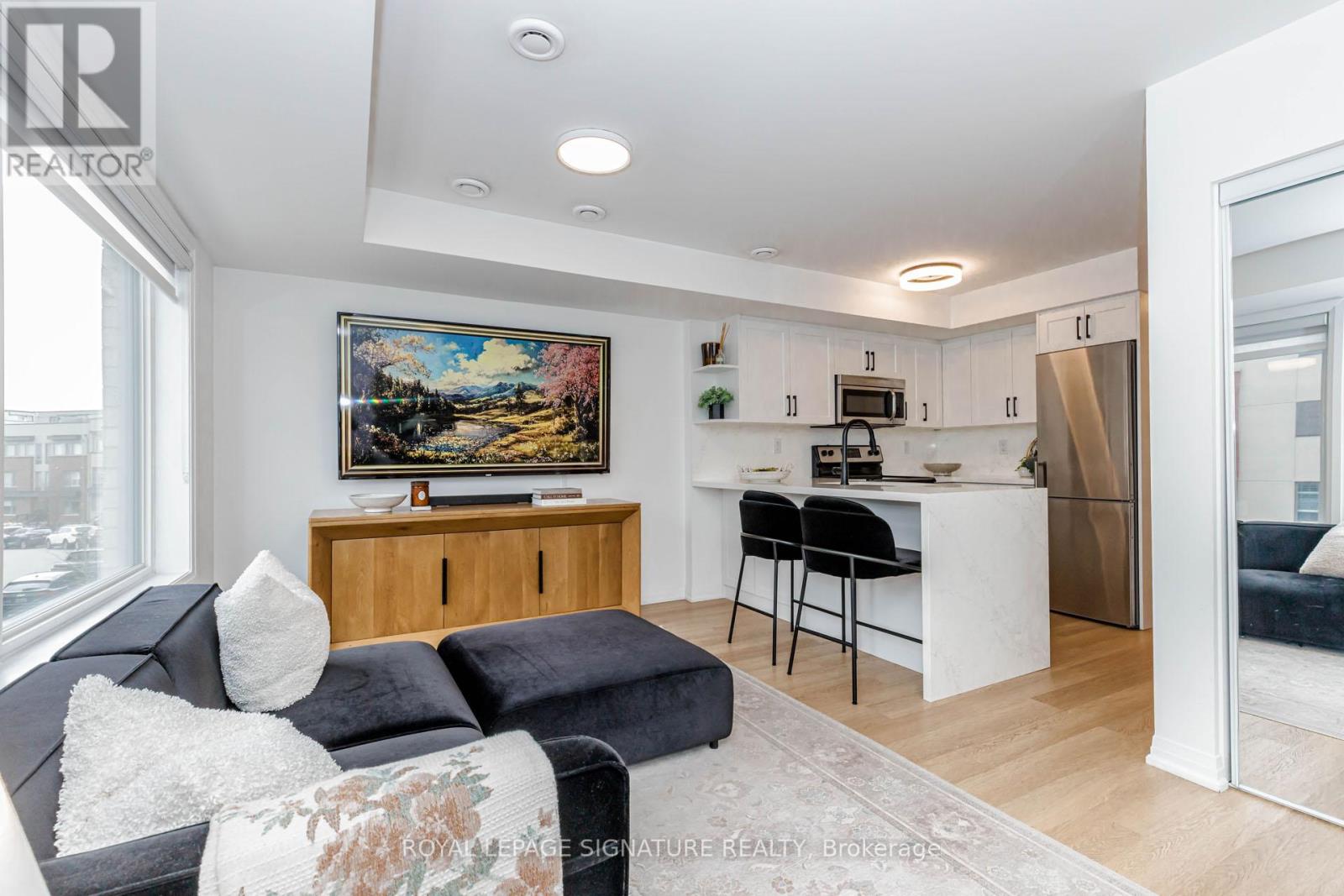 3 - 171 William Duncan Road, Toronto, Ontario  M3K 0B8 - Photo 6 - W12969376