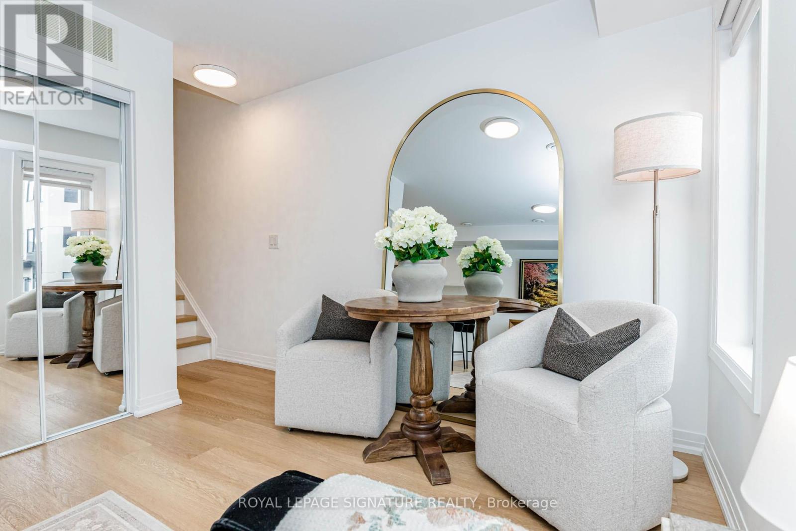 3 - 171 William Duncan Road, Toronto, Ontario  M3K 0B8 - Photo 8 - W12969376