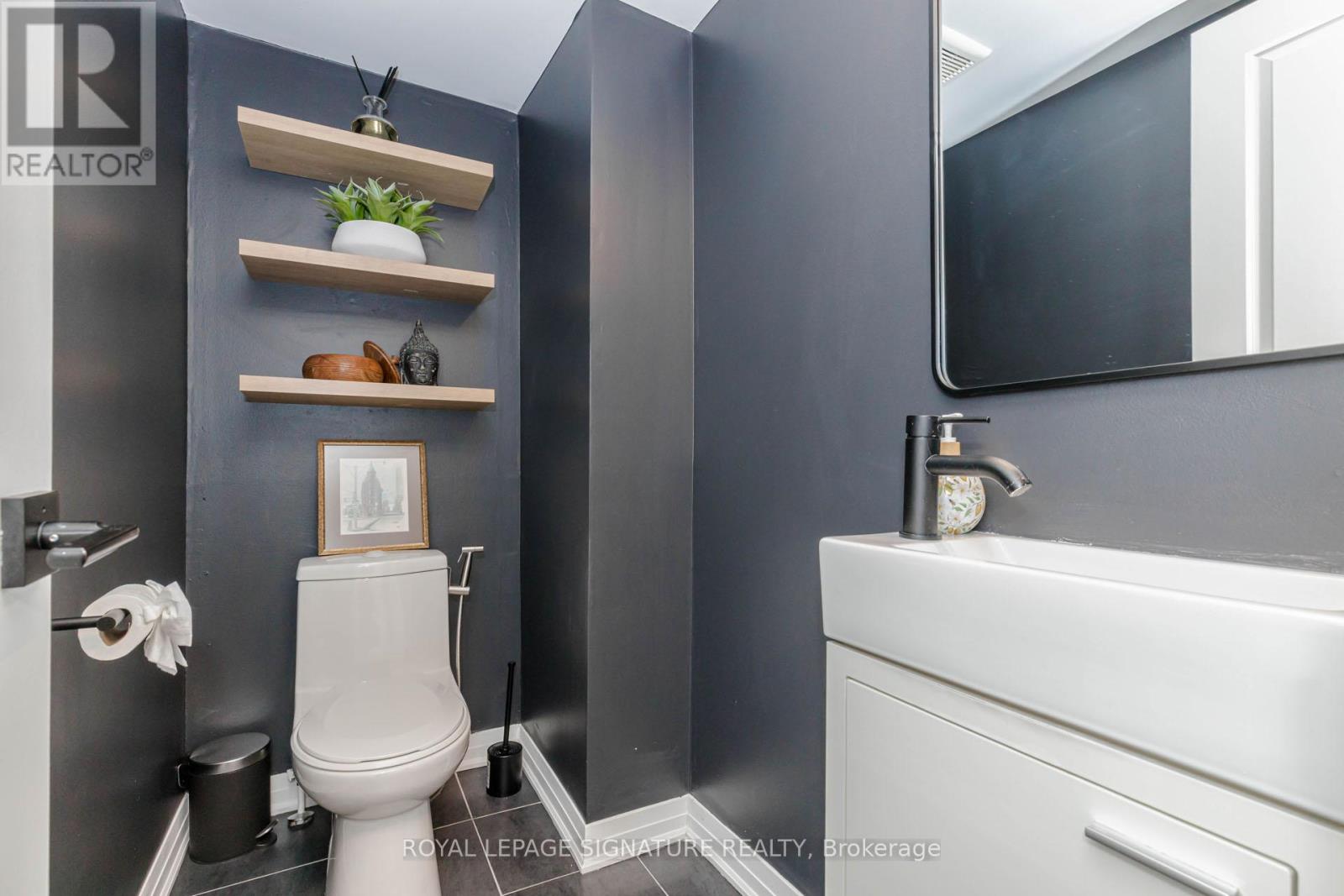 3 - 171 William Duncan Road, Toronto, Ontario  M3K 0B8 - Photo 9 - W12969376