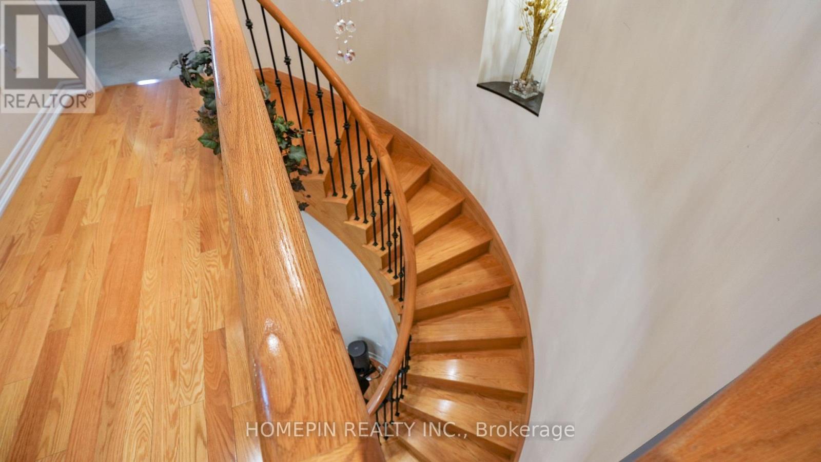 74 Dewside Drive, Brampton, Ontario  L6R 0X5 - Photo 15 - W12969382