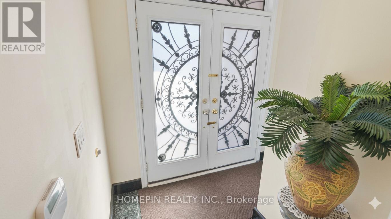 74 Dewside Drive, Brampton, Ontario  L6R 0X5 - Photo 2 - W12969382