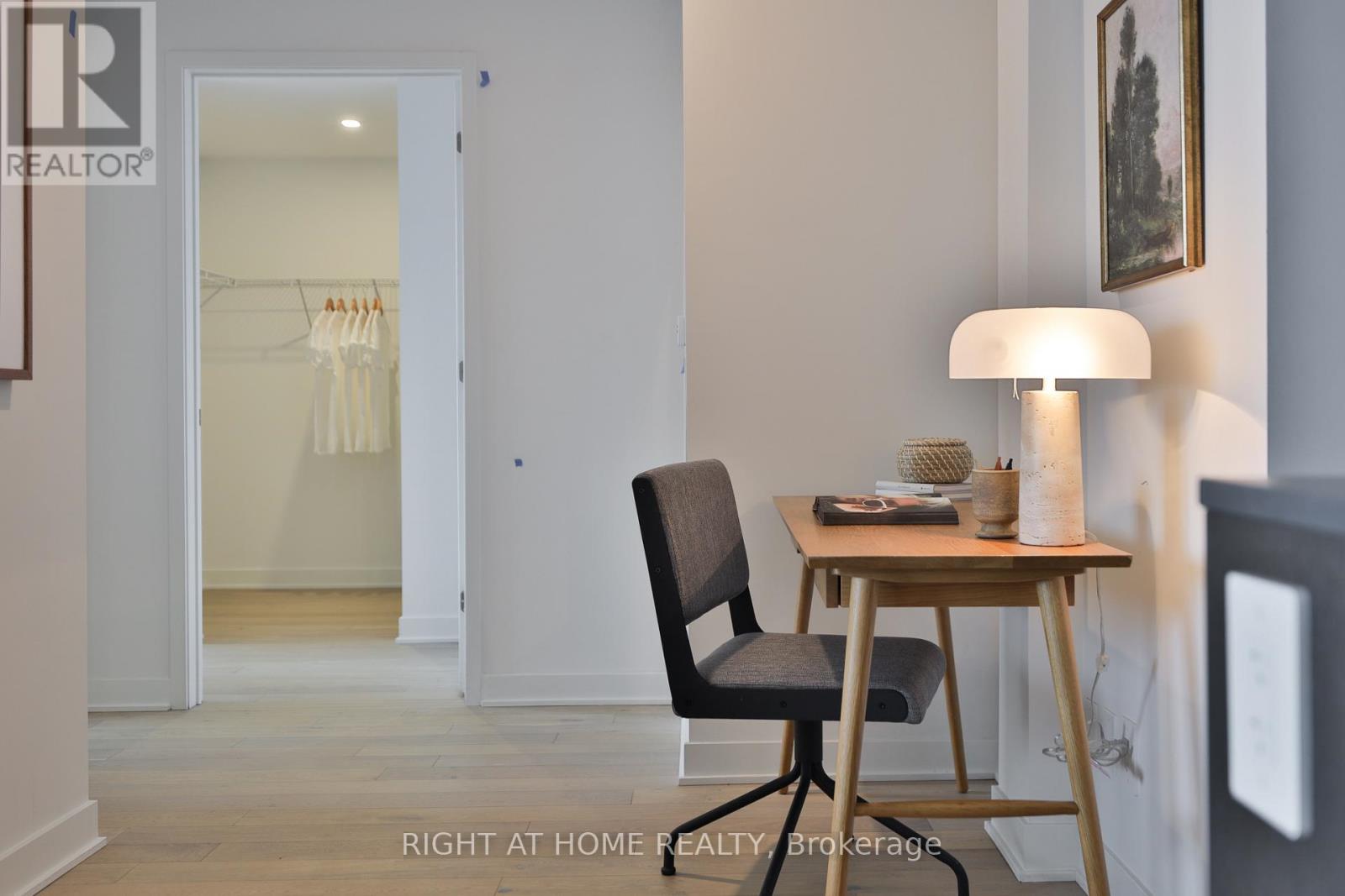 Ph 6 - 2720 Dundas Street W, Toronto, Ontario  M6P 1Y2 - Photo 13 - W12969384