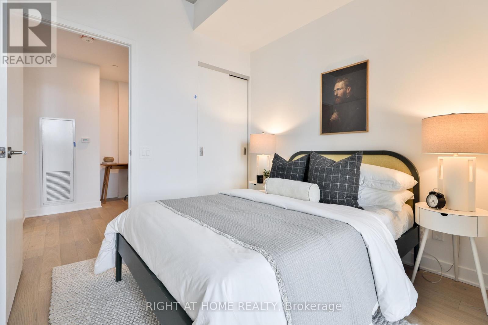 Ph 6 - 2720 Dundas Street W, Toronto, Ontario  M6P 1Y2 - Photo 23 - W12969384