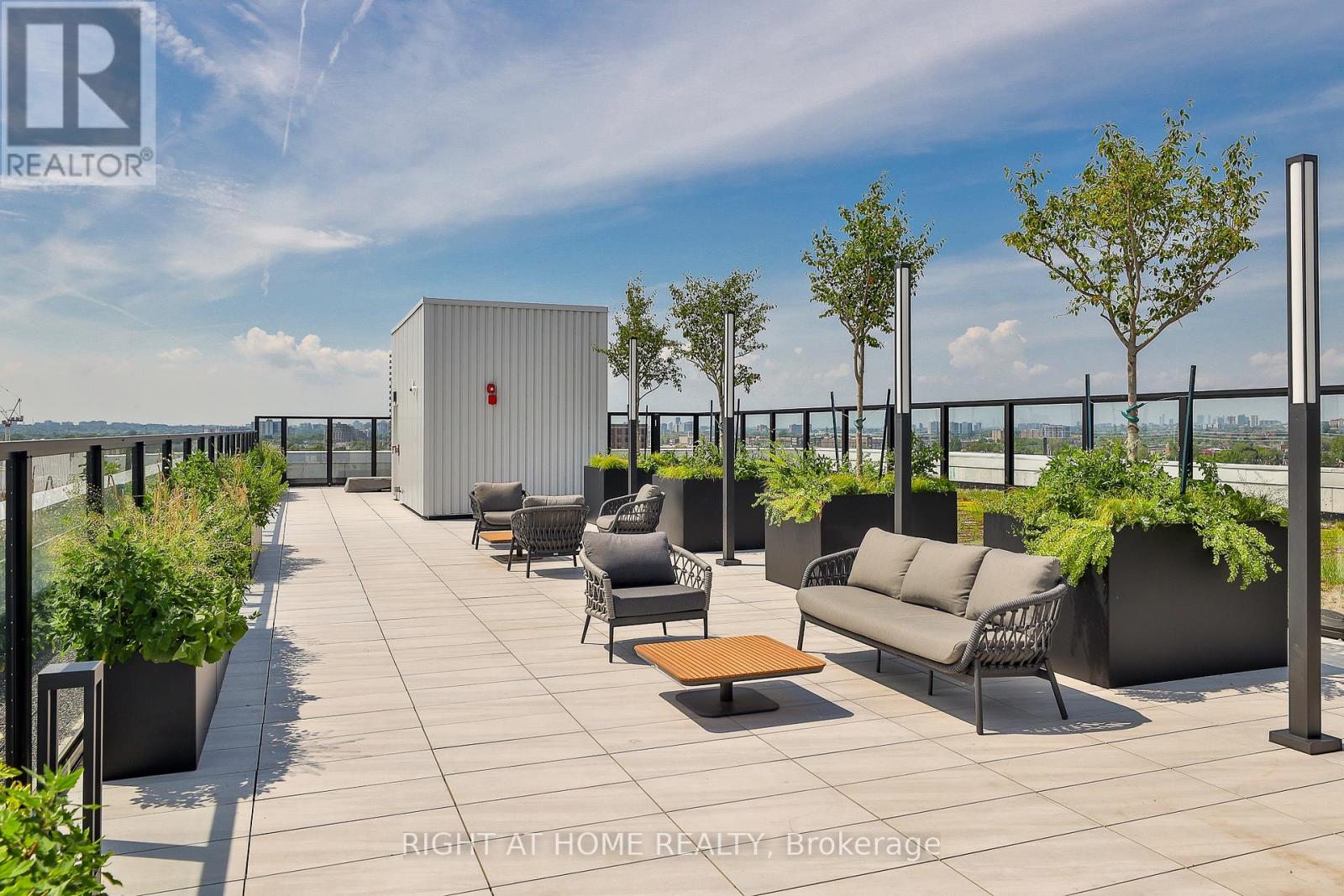 Ph 6 - 2720 Dundas Street W, Toronto, Ontario  M6P 1Y2 - Photo 29 - W12969384