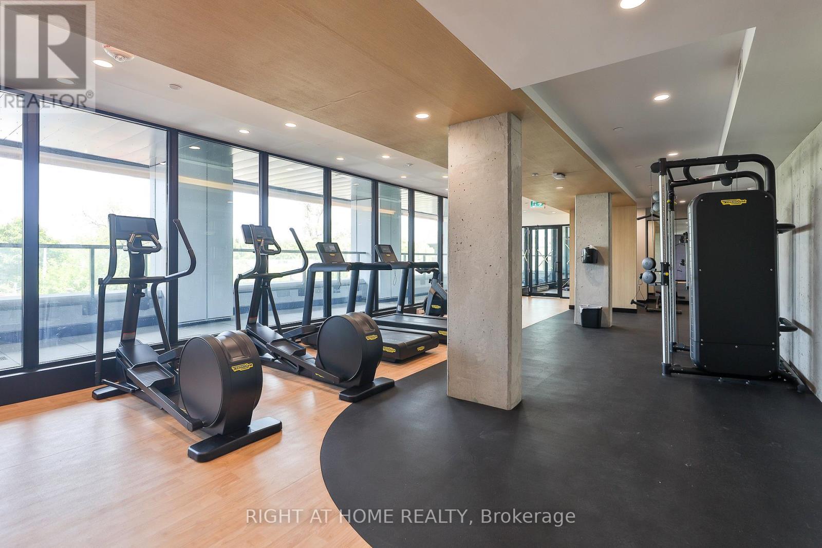 Ph 6 - 2720 Dundas Street W, Toronto, Ontario  M6P 1Y2 - Photo 32 - W12969384