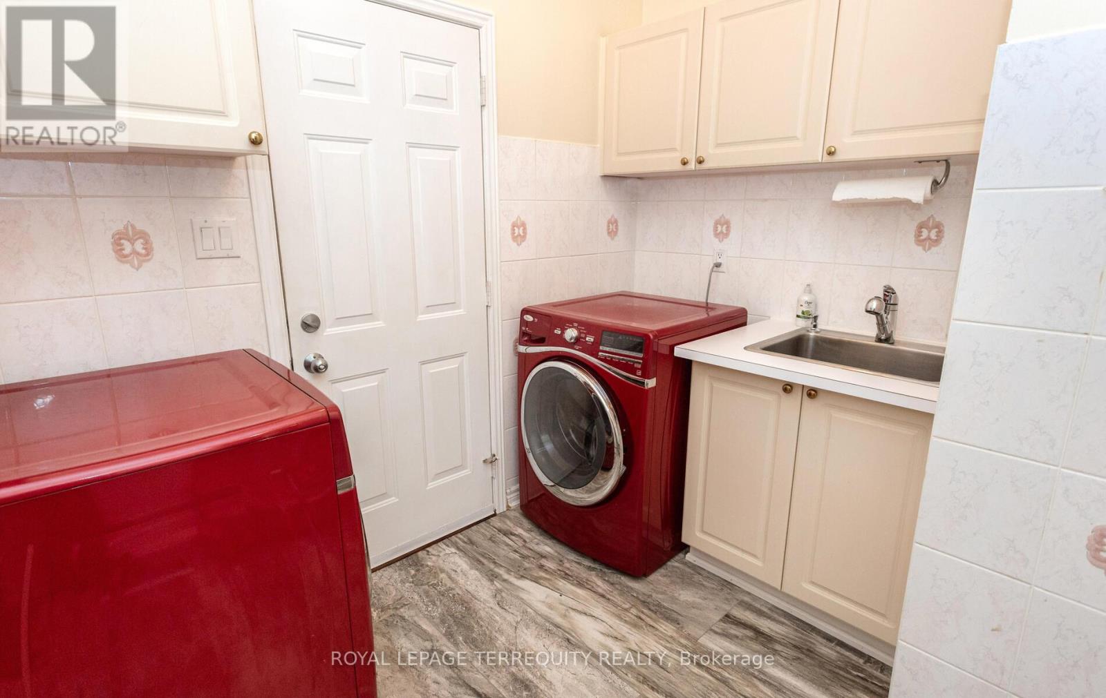 5839 Fieldon Road, Mississauga, Ontario  L5M 5K3 - Photo 21 - W12969420