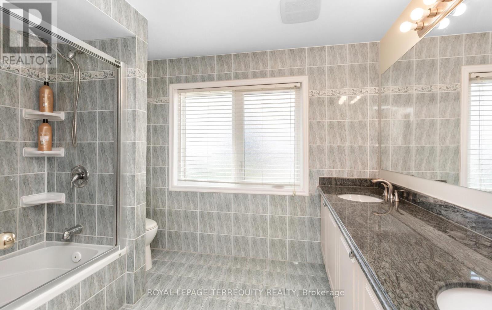 5839 Fieldon Road, Mississauga, Ontario  L5M 5K3 - Photo 39 - W12969420