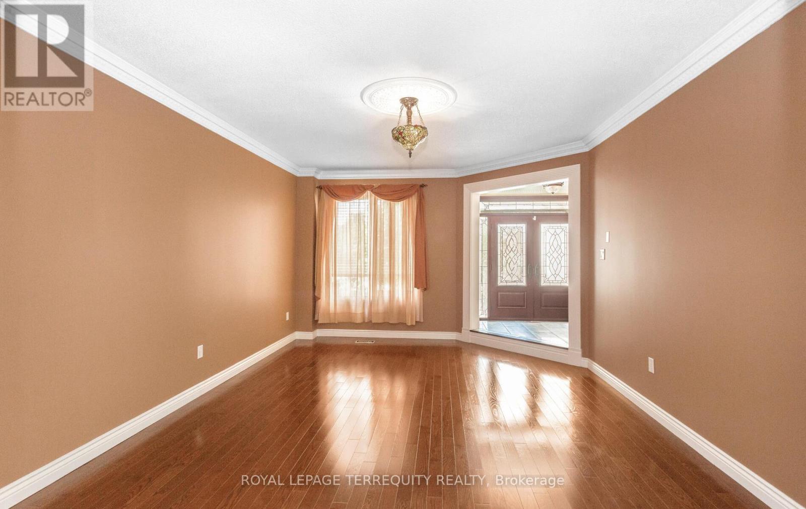 5839 Fieldon Road, Mississauga, Ontario  L5M 5K3 - Photo 8 - W12969420