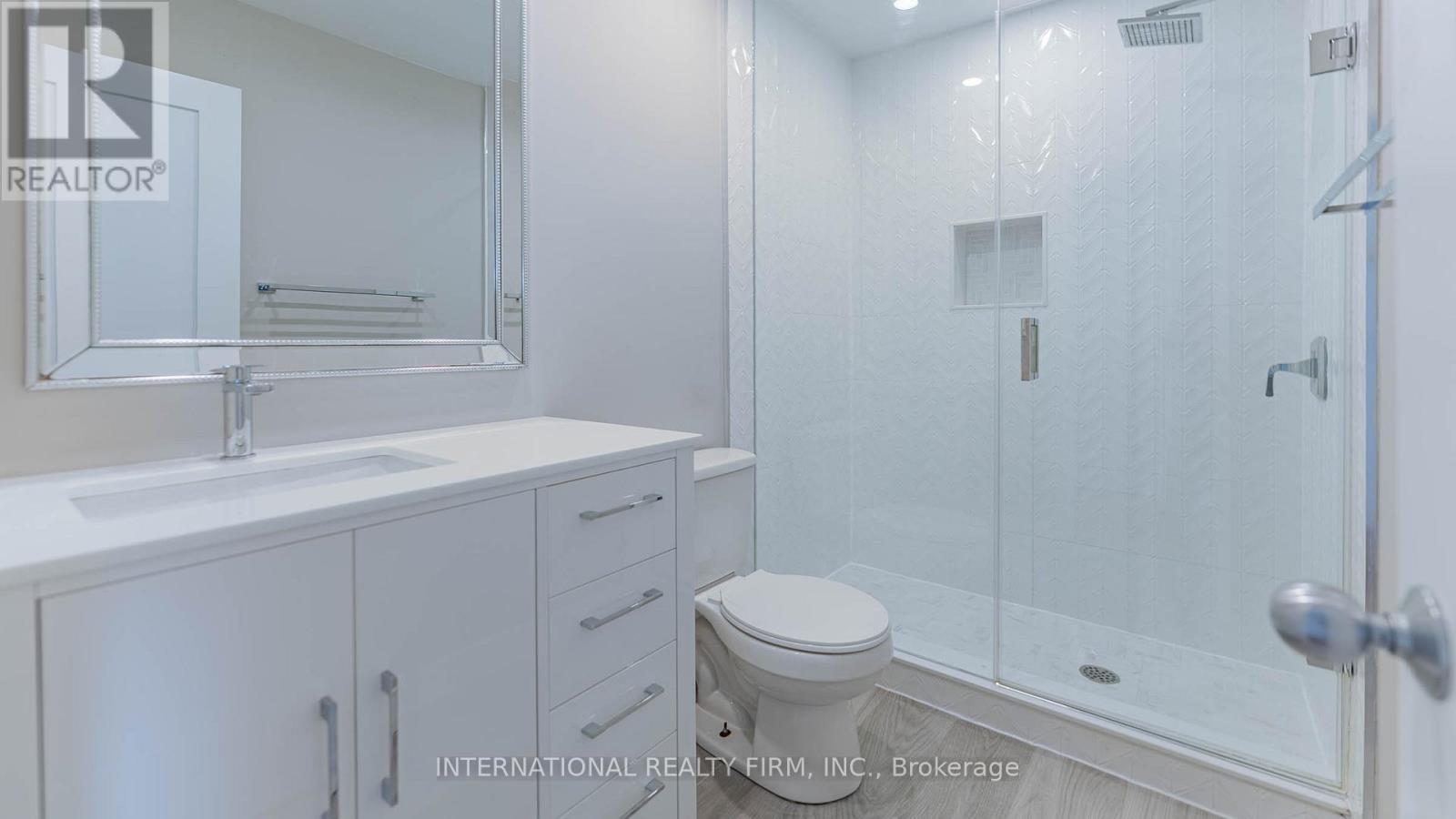 25 Teignmouth Avenue, Toronto, Ontario  M6E 1S6 - Photo 16 - W12969468