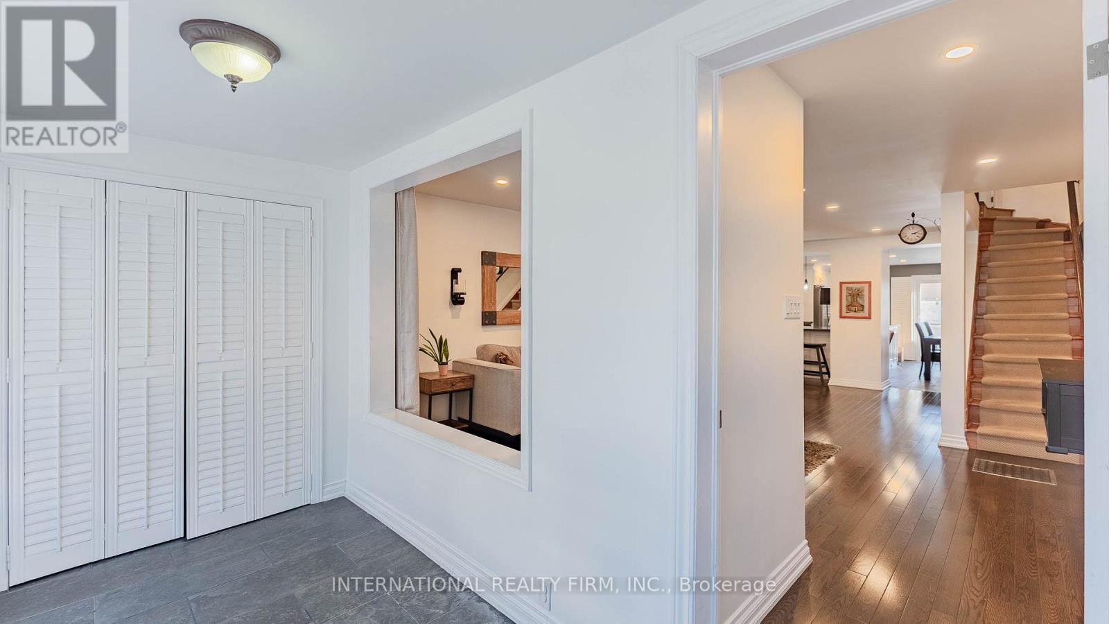 25 Teignmouth Avenue, Toronto, Ontario  M6E 1S6 - Photo 6 - W12969468