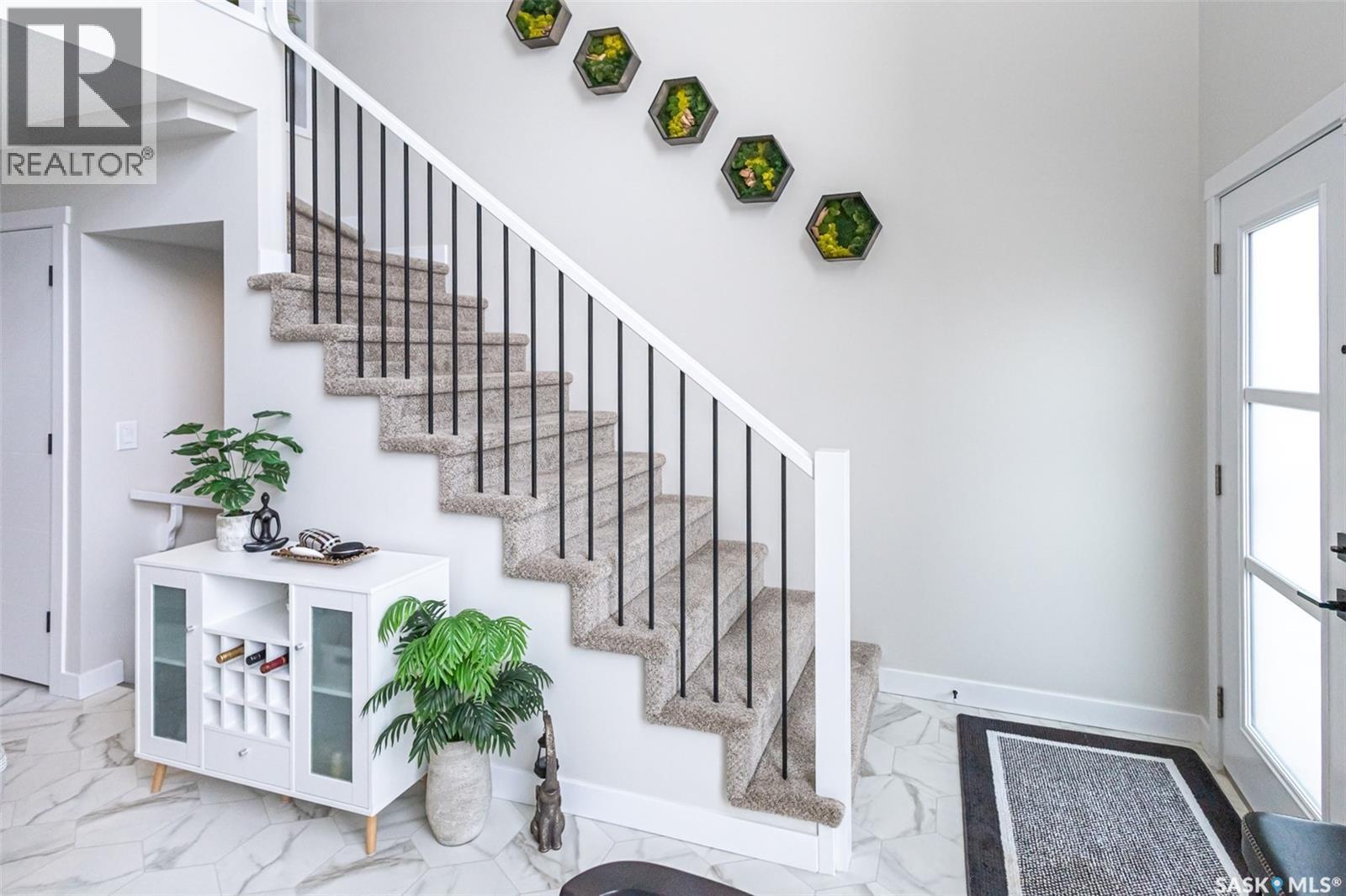 308 Mcfaull Crescent, Saskatoon, Saskatchewan  S7V 0S5 - Photo 3 - SK032282