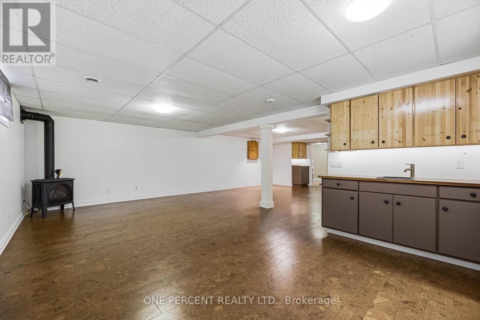 213 John Street S, Minto, Ontario  N0G 1Z0 - Photo 22 - X12969314