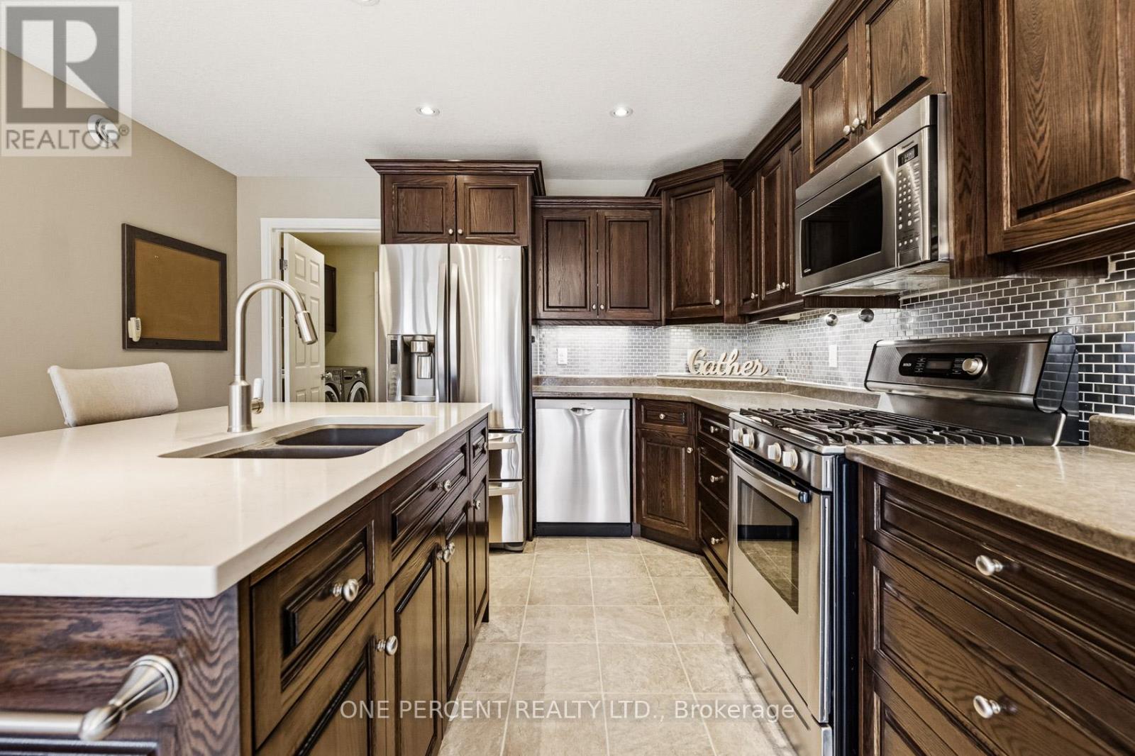 213 John Street S, Minto, Ontario  N0G 1Z0 - Photo 7 - X12969314