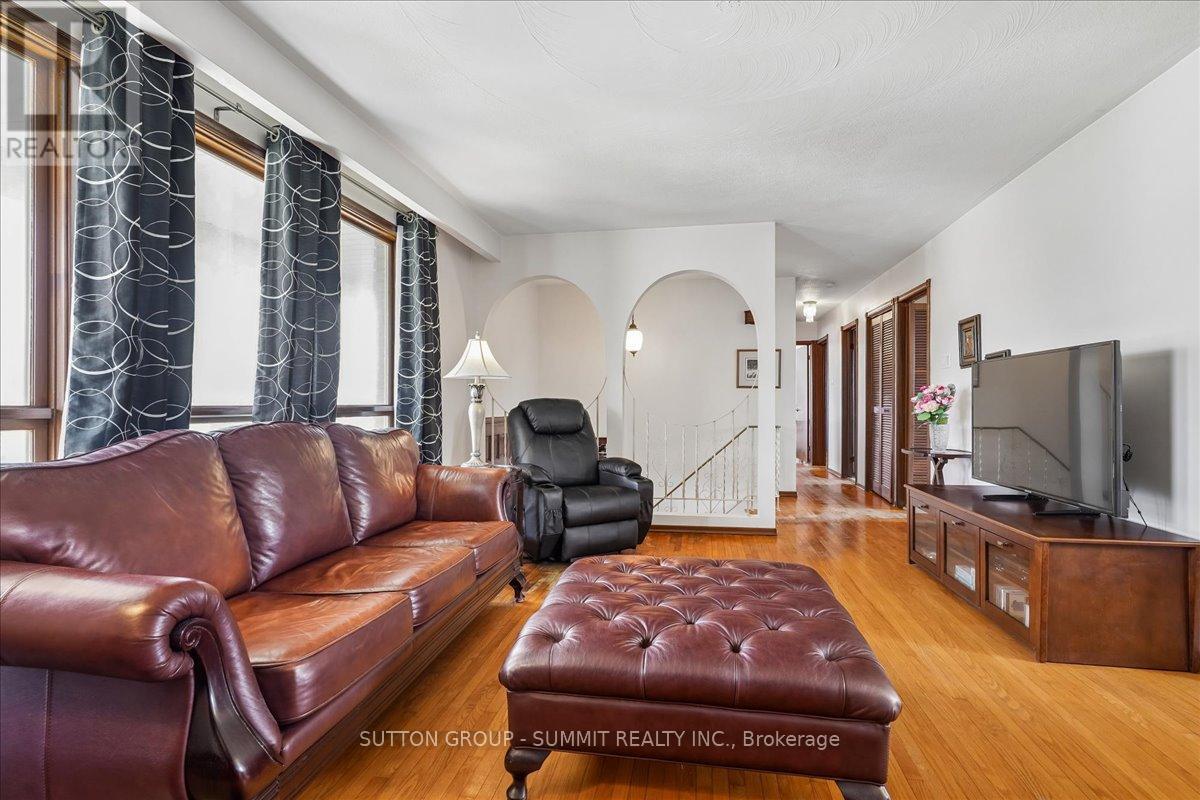 72 Eastbury Drive, Hamilton, Ontario  L8E 2V5 - Photo 10 - X12969322