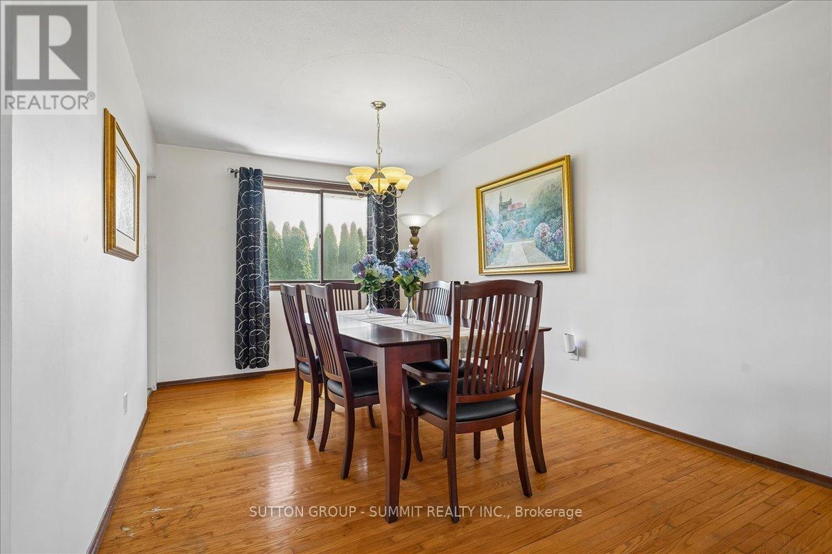 72 Eastbury Drive, Hamilton, Ontario  L8E 2V5 - Photo 11 - X12969322