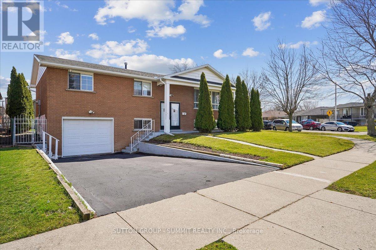 72 Eastbury Drive, Hamilton, Ontario  L8E 2V5 - Photo 4 - X12969322