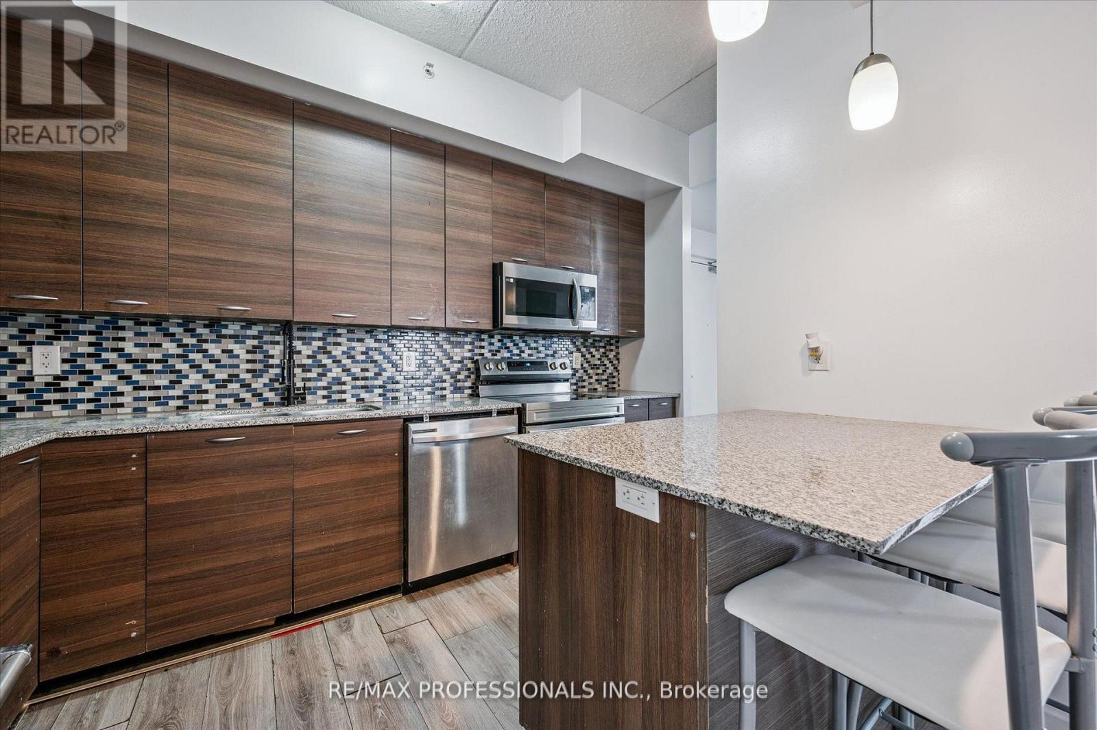 2103 - 318 Spruce Street, Waterloo, Ontario  N2L 0E9 - Photo 11 - X12969324