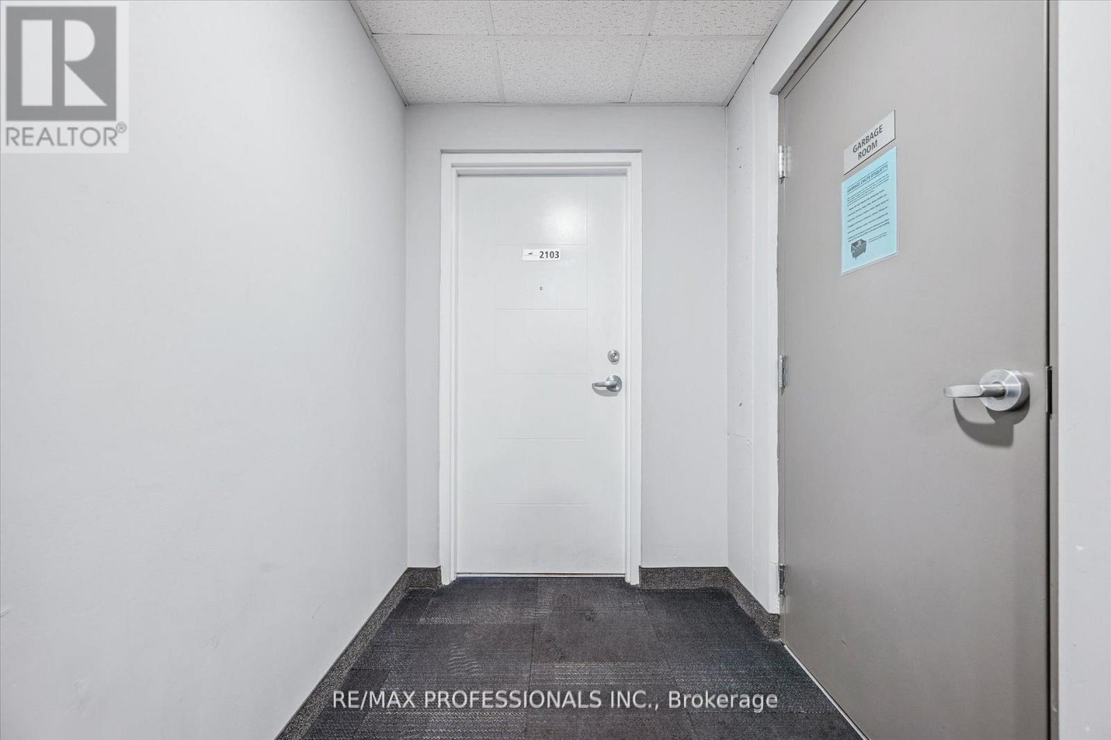 2103 - 318 Spruce Street, Waterloo, Ontario  N2L 0E9 - Photo 5 - X12969324