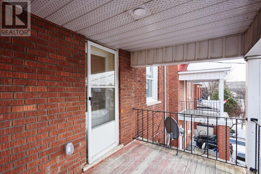 113 Fairmont Avenue, Ottawa, Ontario  K1Y 1X7 - Photo 2 - X12969402