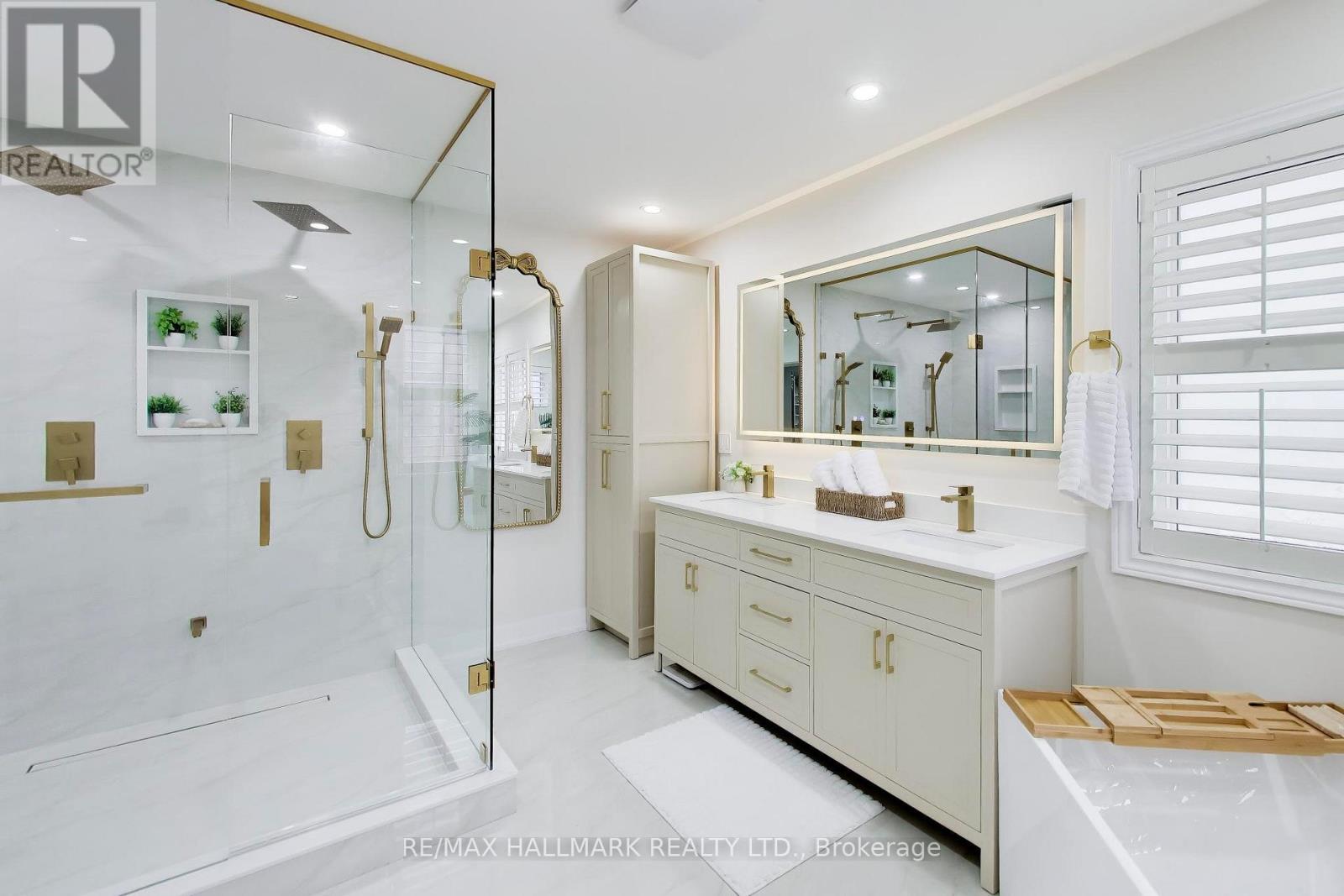 25 Chagall Drive, Vaughan, Ontario  L4J 9B4 - Photo 10 - N12937120