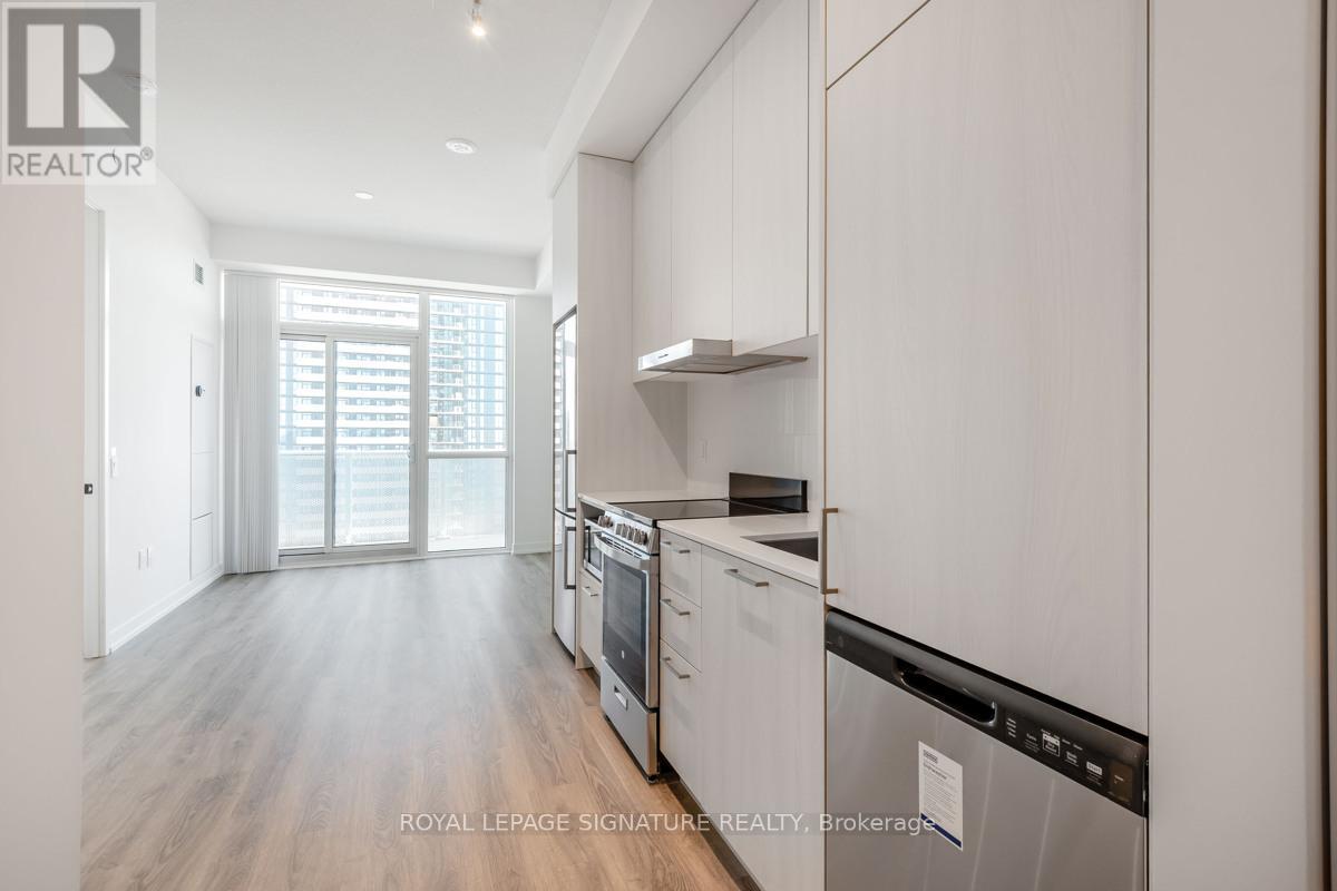 3201 - 195 Commerce Street, Vaughan, Ontario  L4K 0P9 - Photo 3 - N12969326