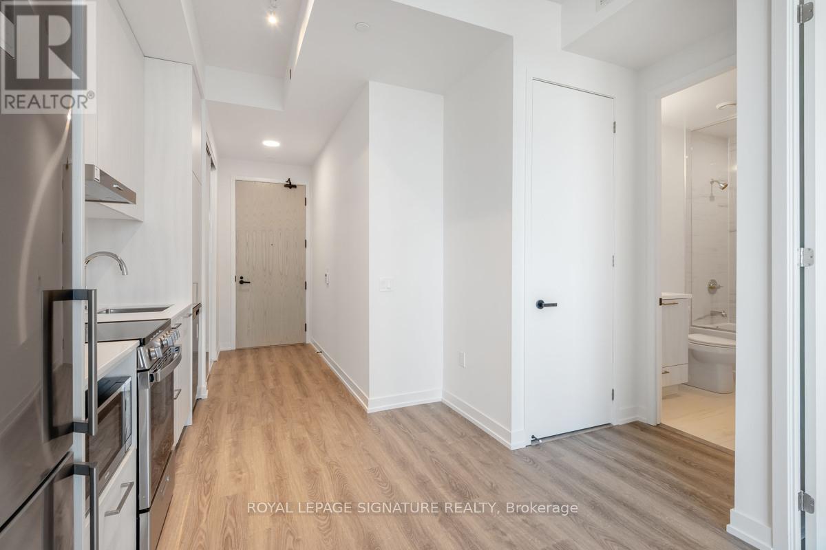 3201 - 195 Commerce Street, Vaughan, Ontario  L4K 0P9 - Photo 8 - N12969326