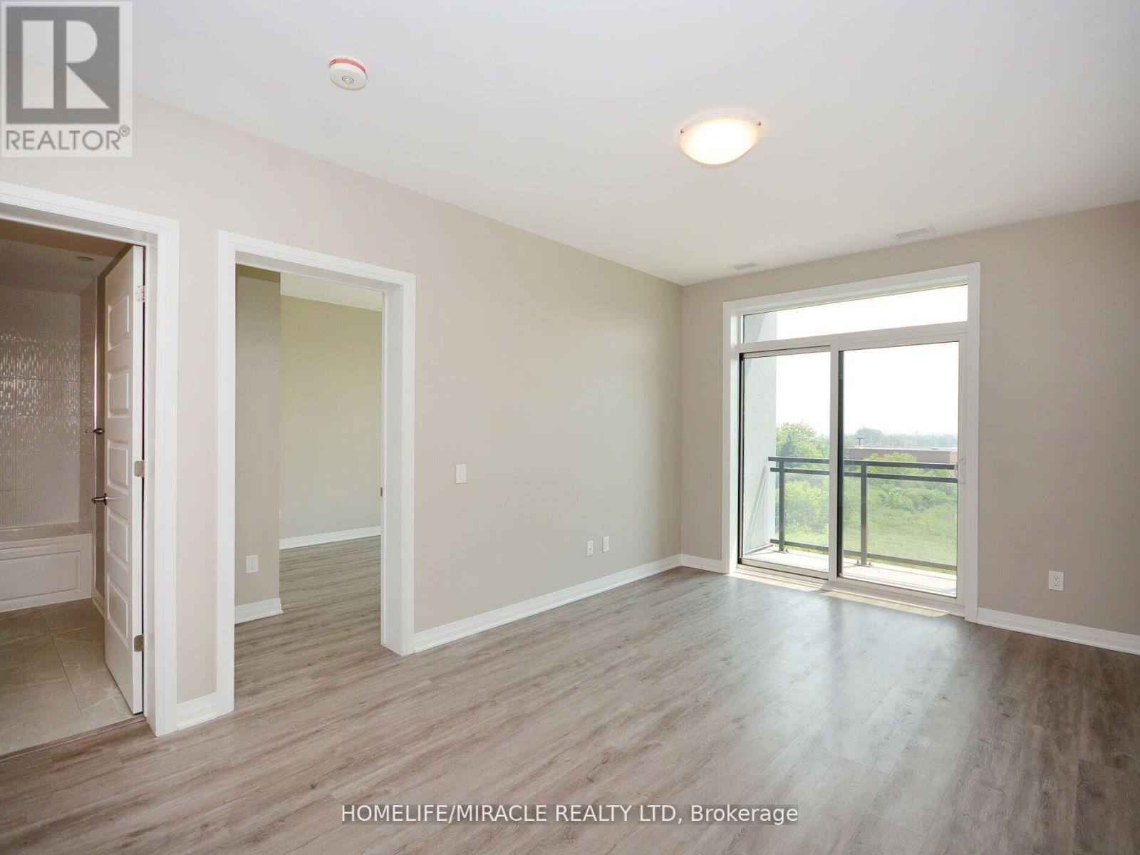 219 - 95 Dundas Street W, Oakville, Ontario  L6M 5N4 - Photo 10 - W12968256