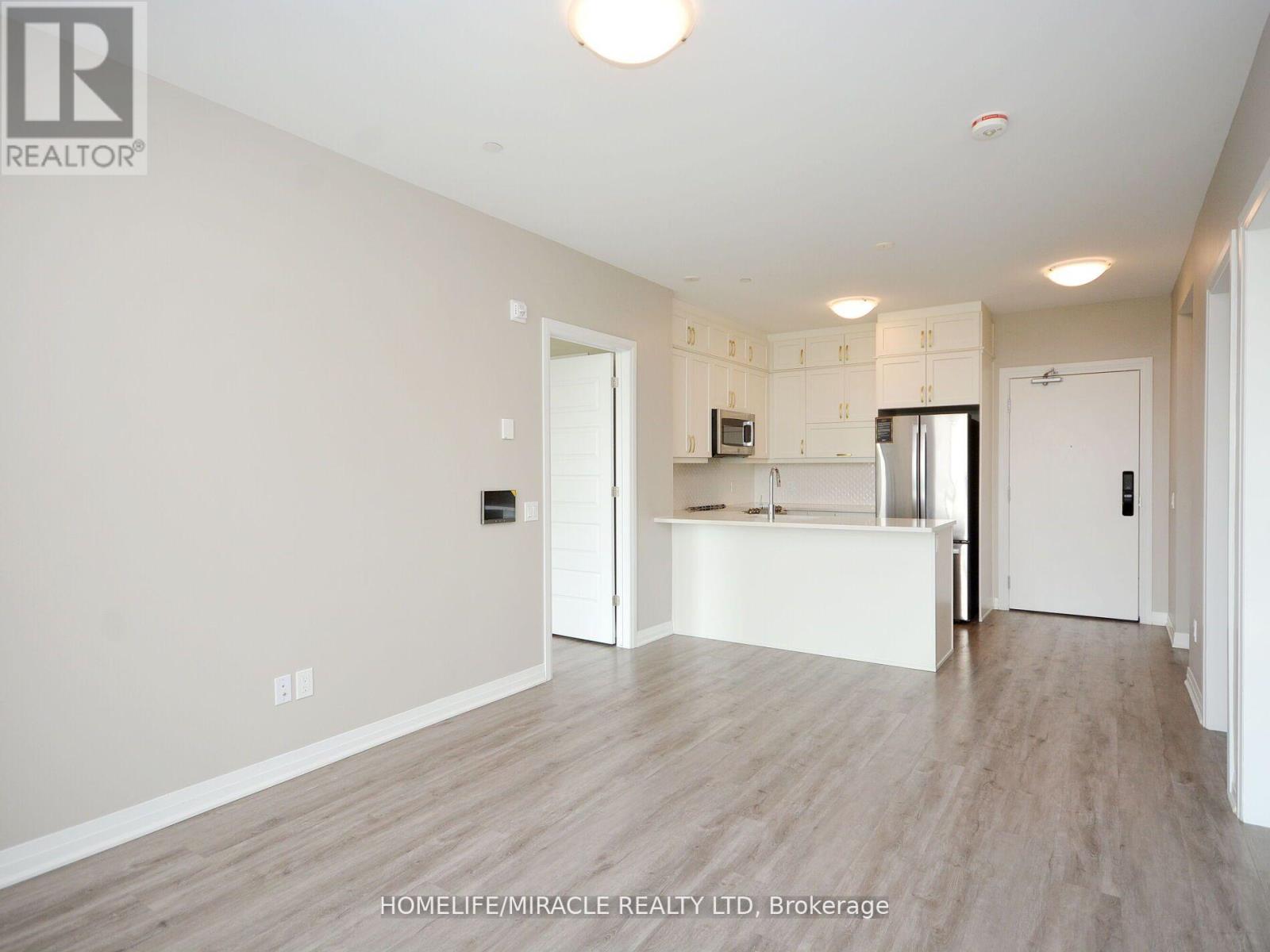 219 - 95 Dundas Street W, Oakville, Ontario  L6M 5N4 - Photo 11 - W12968256