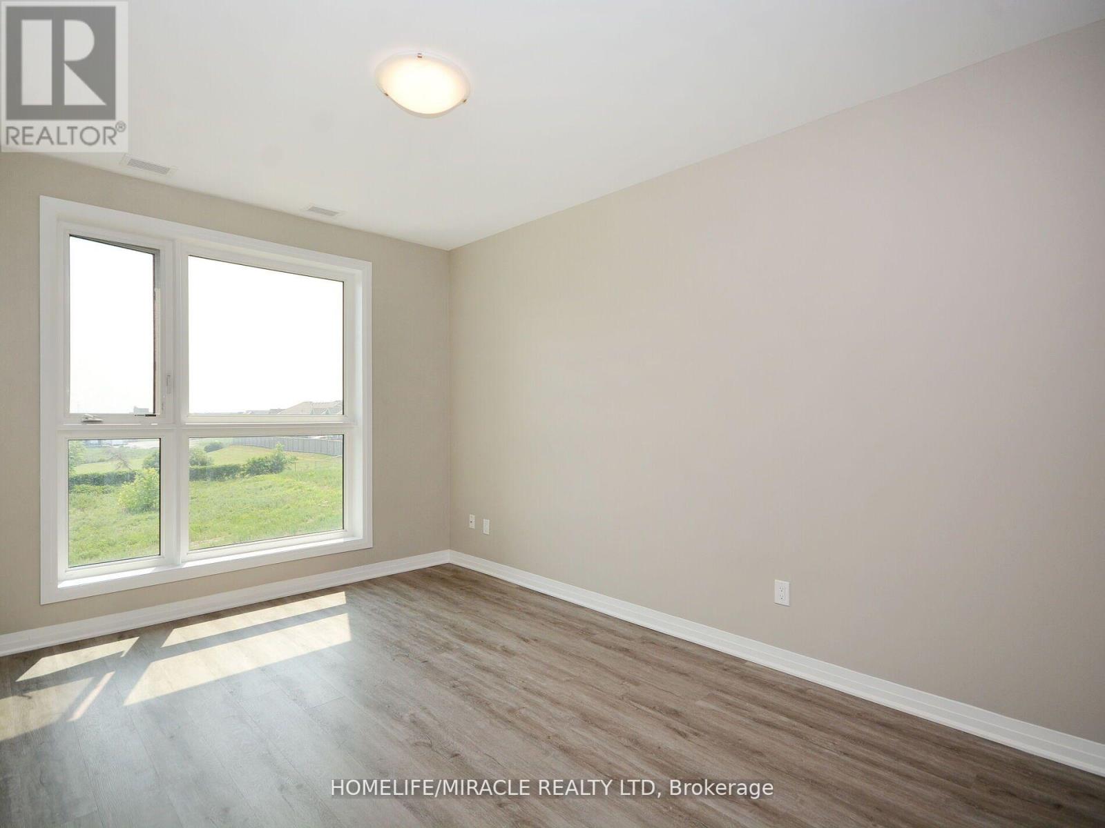 219 - 95 Dundas Street W, Oakville, Ontario  L6M 5N4 - Photo 14 - W12968256