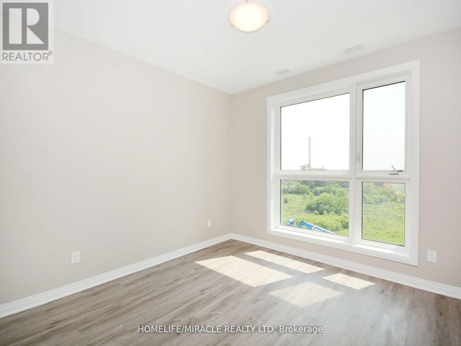 219 - 95 Dundas Street W, Oakville, Ontario  L6M 5N4 - Photo 19 - W12968256