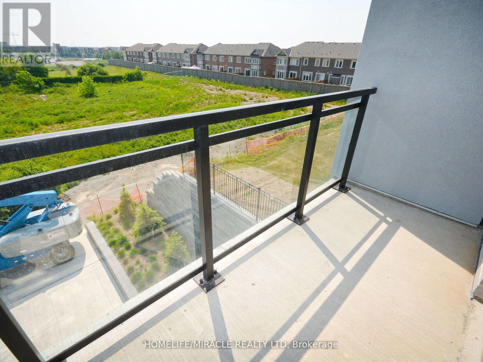 219 - 95 Dundas Street W, Oakville, Ontario  L6M 5N4 - Photo 24 - W12968256