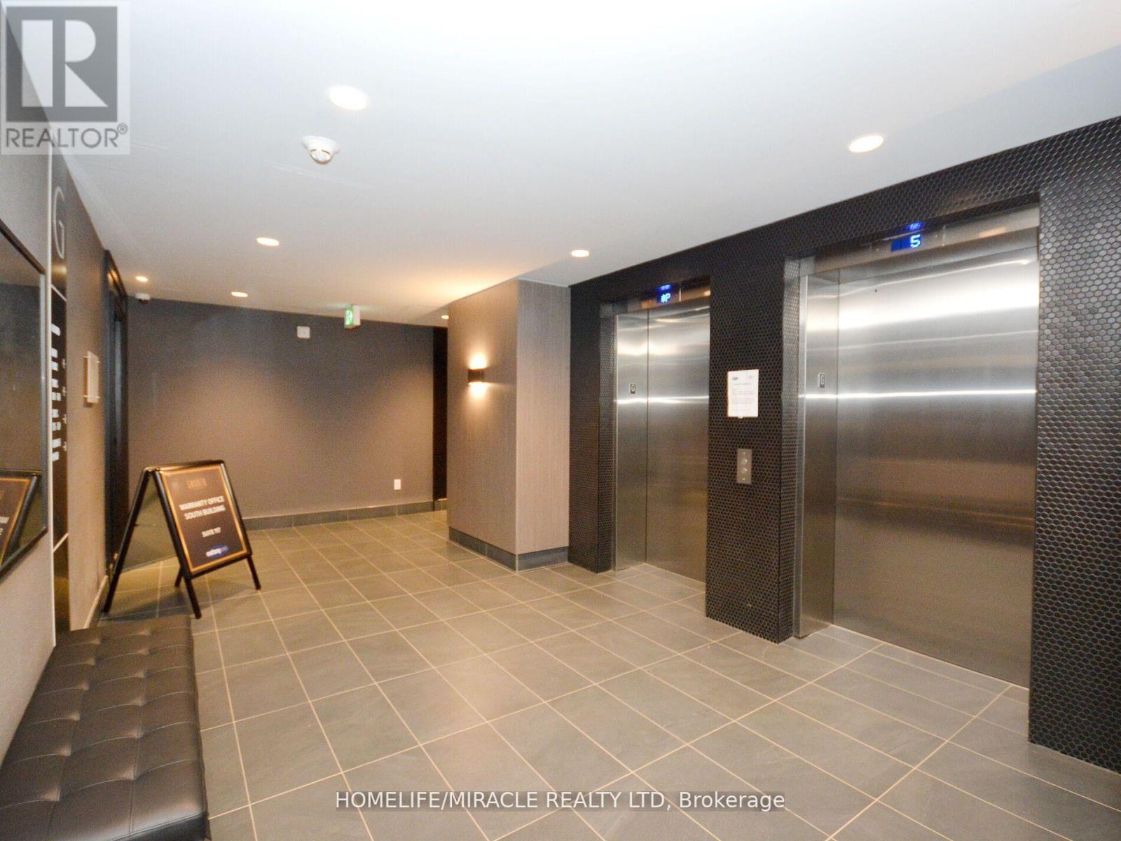 219 - 95 Dundas Street W, Oakville, Ontario  L6M 5N4 - Photo 5 - W12968256