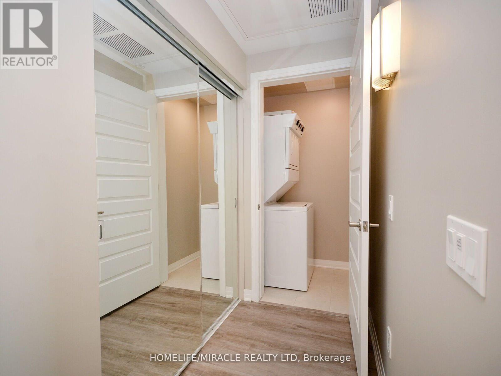 219 - 95 Dundas Street W, Oakville, Ontario  L6M 5N4 - Photo 39 - W12968256