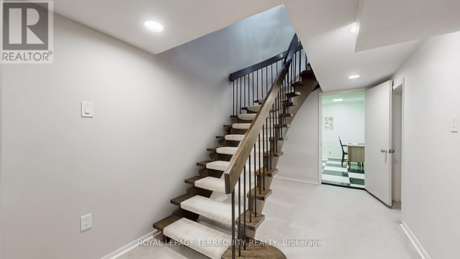 41 Beardmore Crescent, Toronto, Ontario  M2K 2P3 - Photo 34 - C12968334