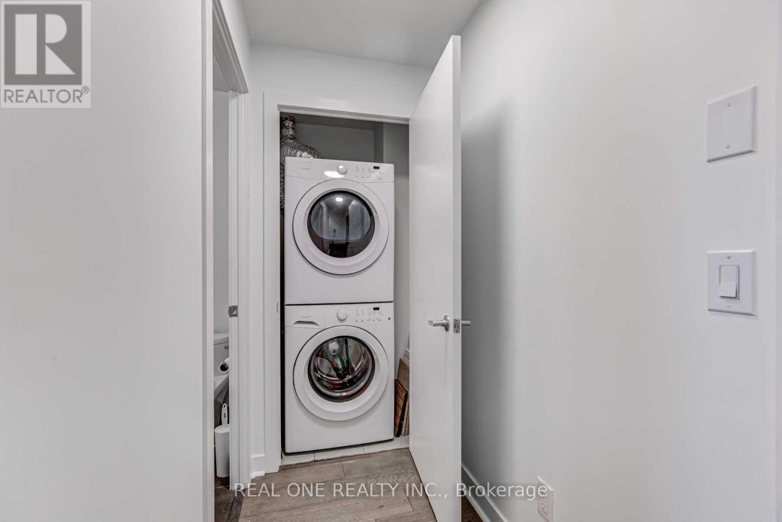 1704 - 225 Sackville St Street, Toronto, Ontario  M5A 0B9 - Photo 15 - C12968638