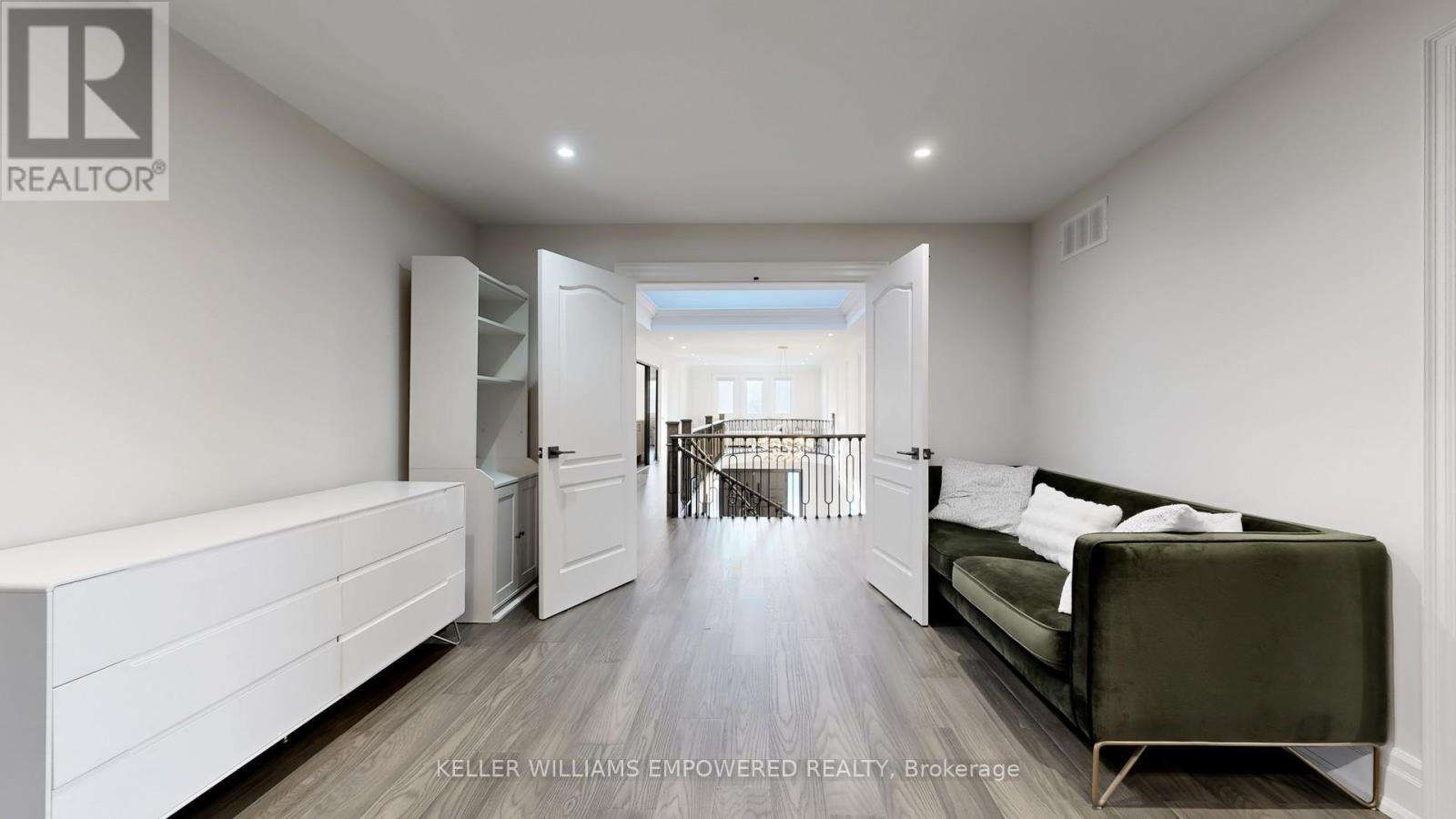 20 Blaine Drive, Toronto, Ontario  M3B 2G4 - Photo 32 - C12969044