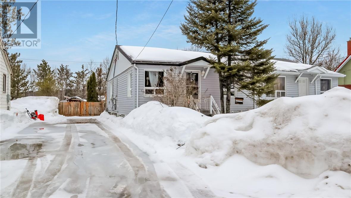 61 First Avenue N, Levack, Ontario  P0M 2C0 - Photo 1 - 2127009