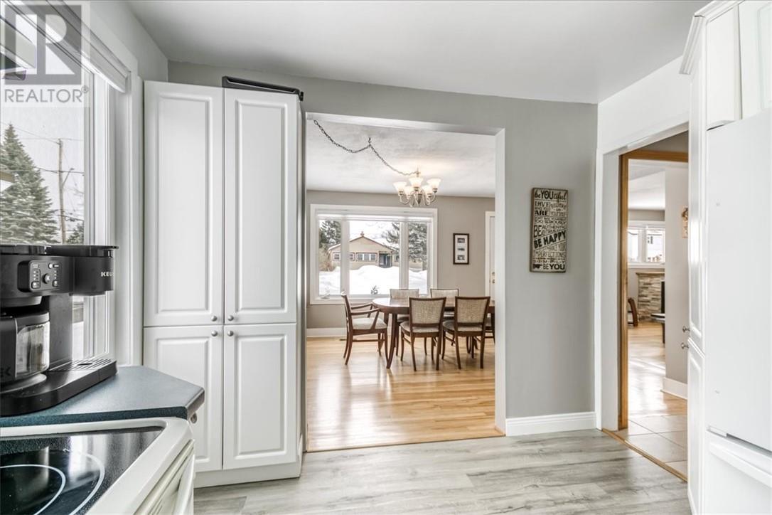 570 Queen Elizabeth Street, Lively, Ontario  P3Y 1N1 - Photo 18 - 2126961