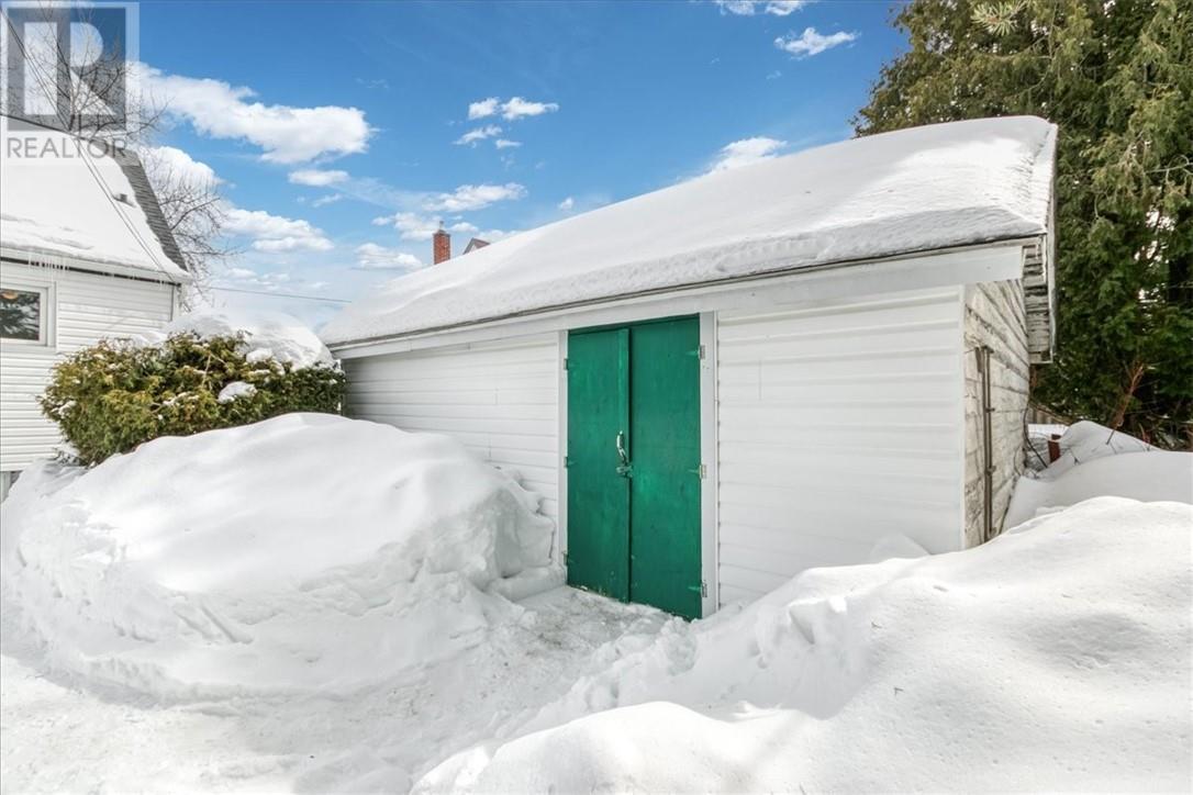 570 Queen Elizabeth Street, Lively, Ontario  P3Y 1N1 - Photo 8 - 2126961