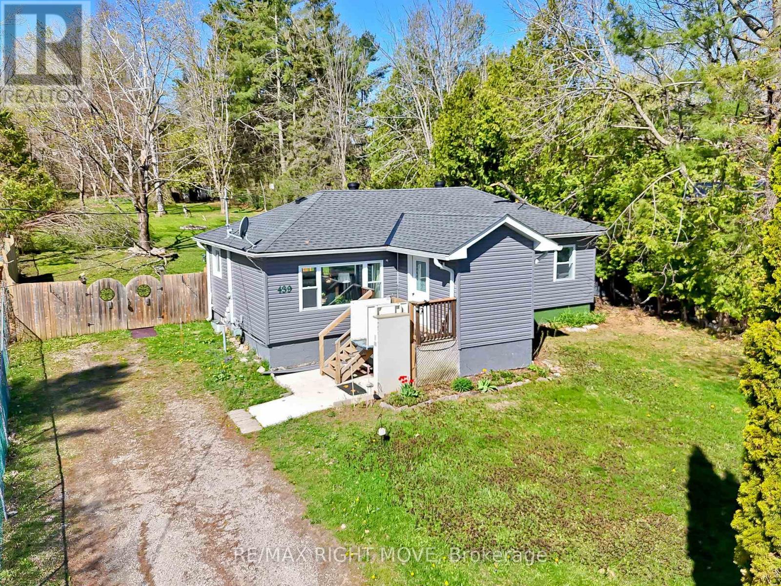 439 SUNDIAL DRIVE, Orillia, Ontario